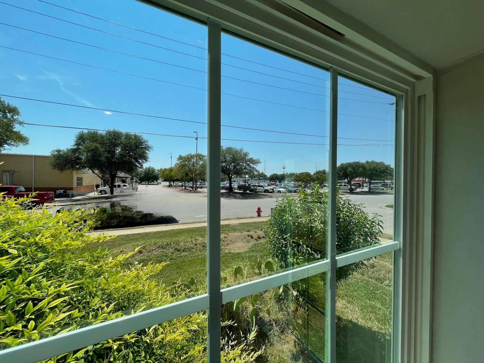 201 E 6th St, Lampasas, TX 76550