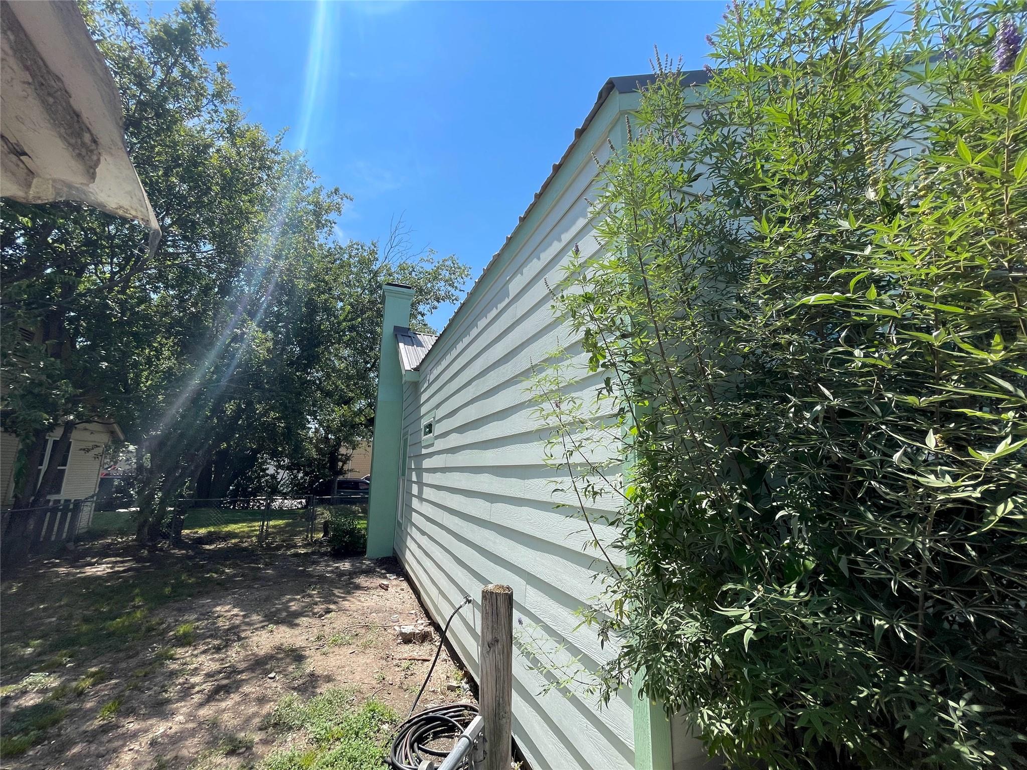 201 E 6th St, Lampasas, TX 76550