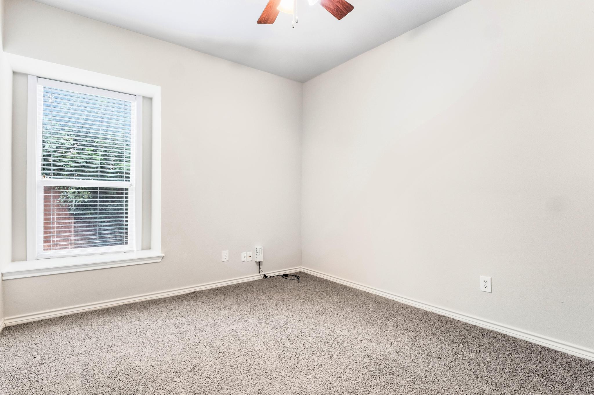 722 Tom Kite Dr, Round Rock, TX 78664