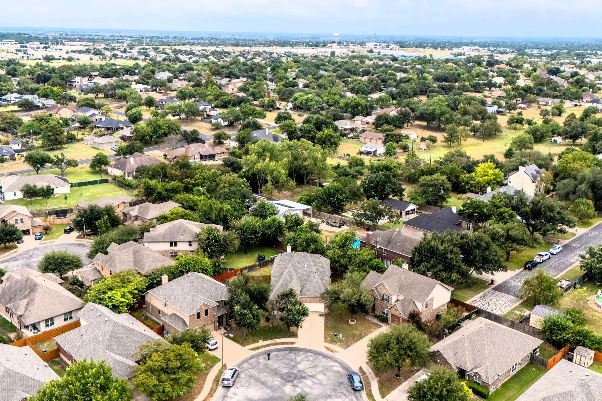 722 Tom Kite Dr, Round Rock, TX 78664