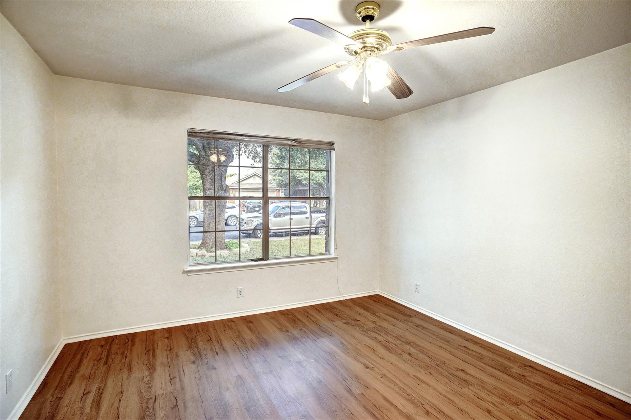 211 Bryant Dr, Bastrop, TX 78602