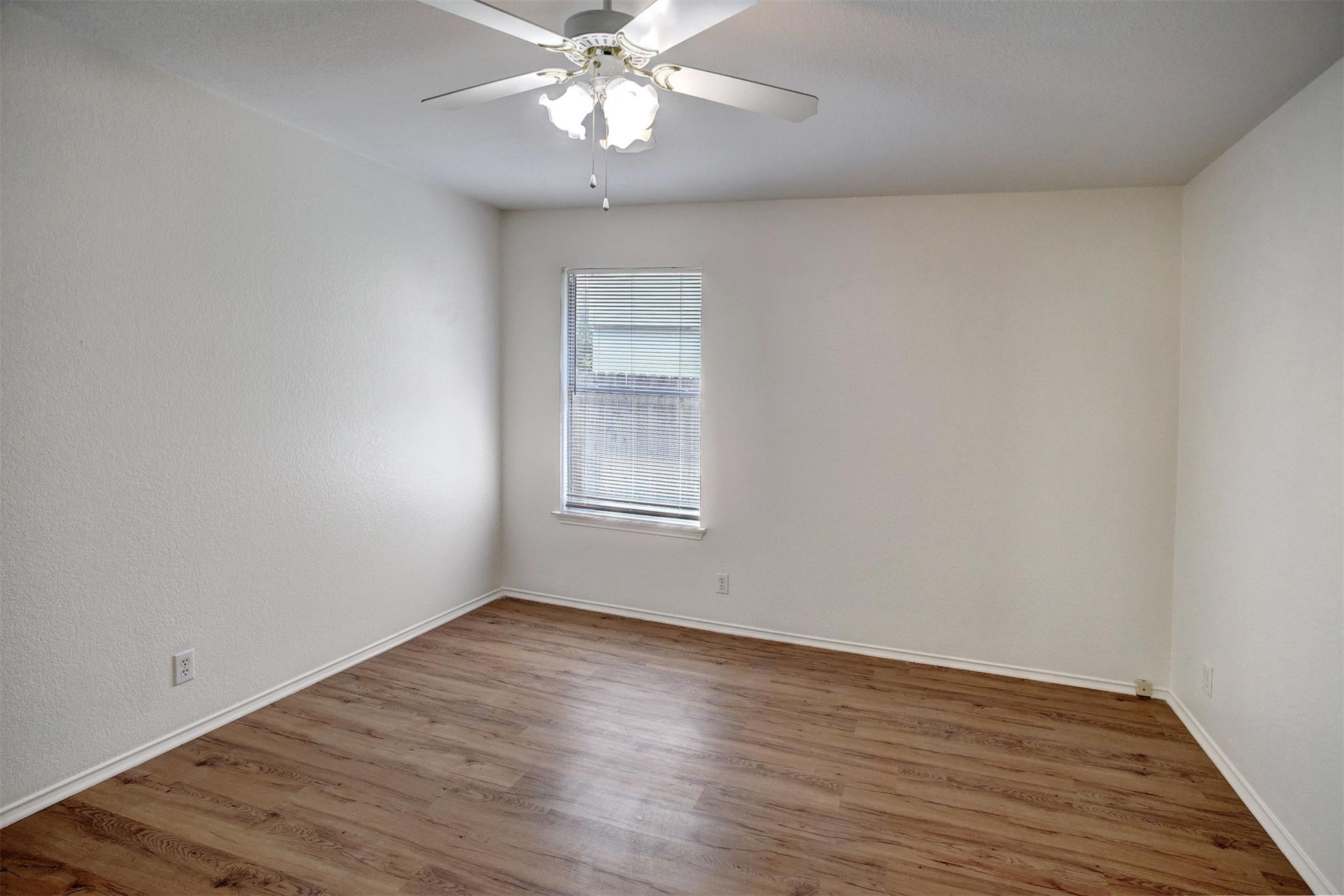 211 Bryant Dr, Bastrop, TX 78602