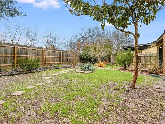 10406 Macmora Rd, Austin, TX 78758