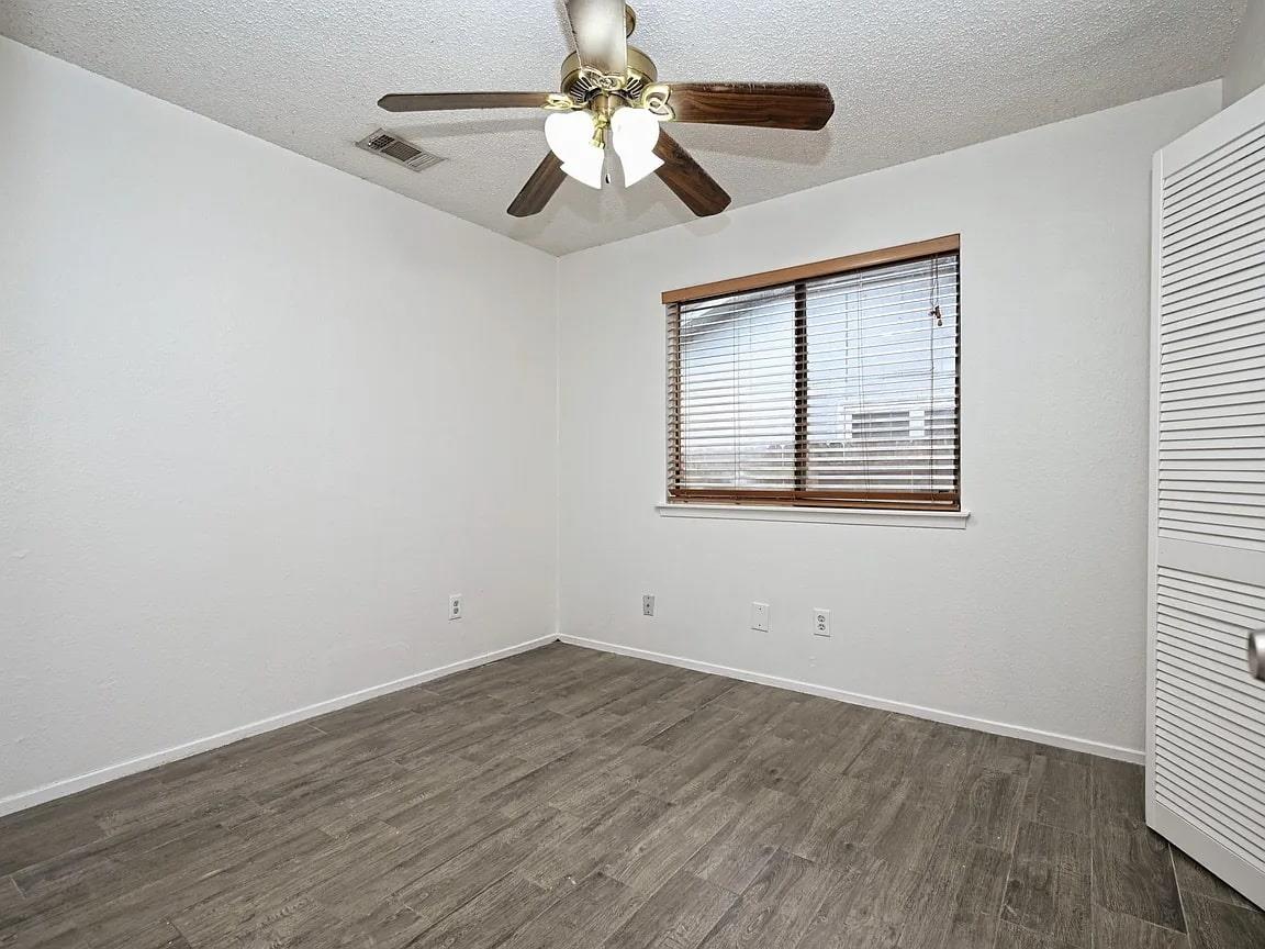 10406 Macmora Rd, Austin, TX 78758