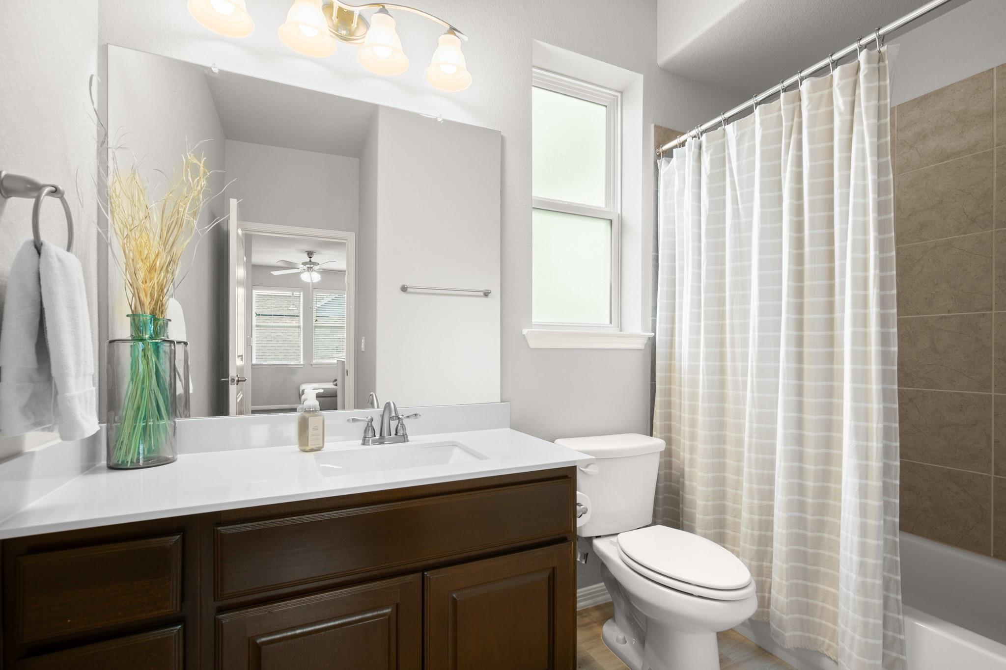 5705 Baythorne Dr, Austin, TX 78747