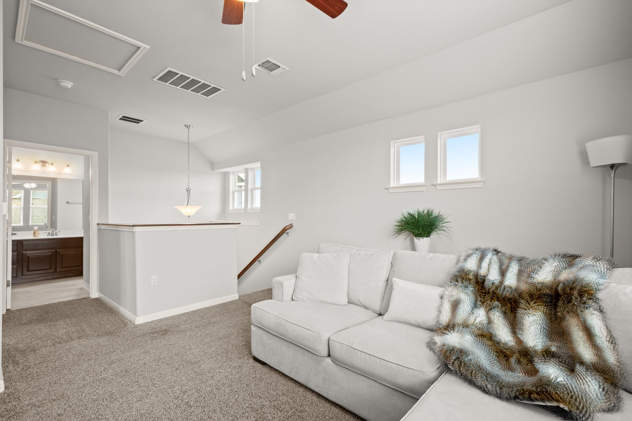 5705 Baythorne Dr, Austin, TX 78747