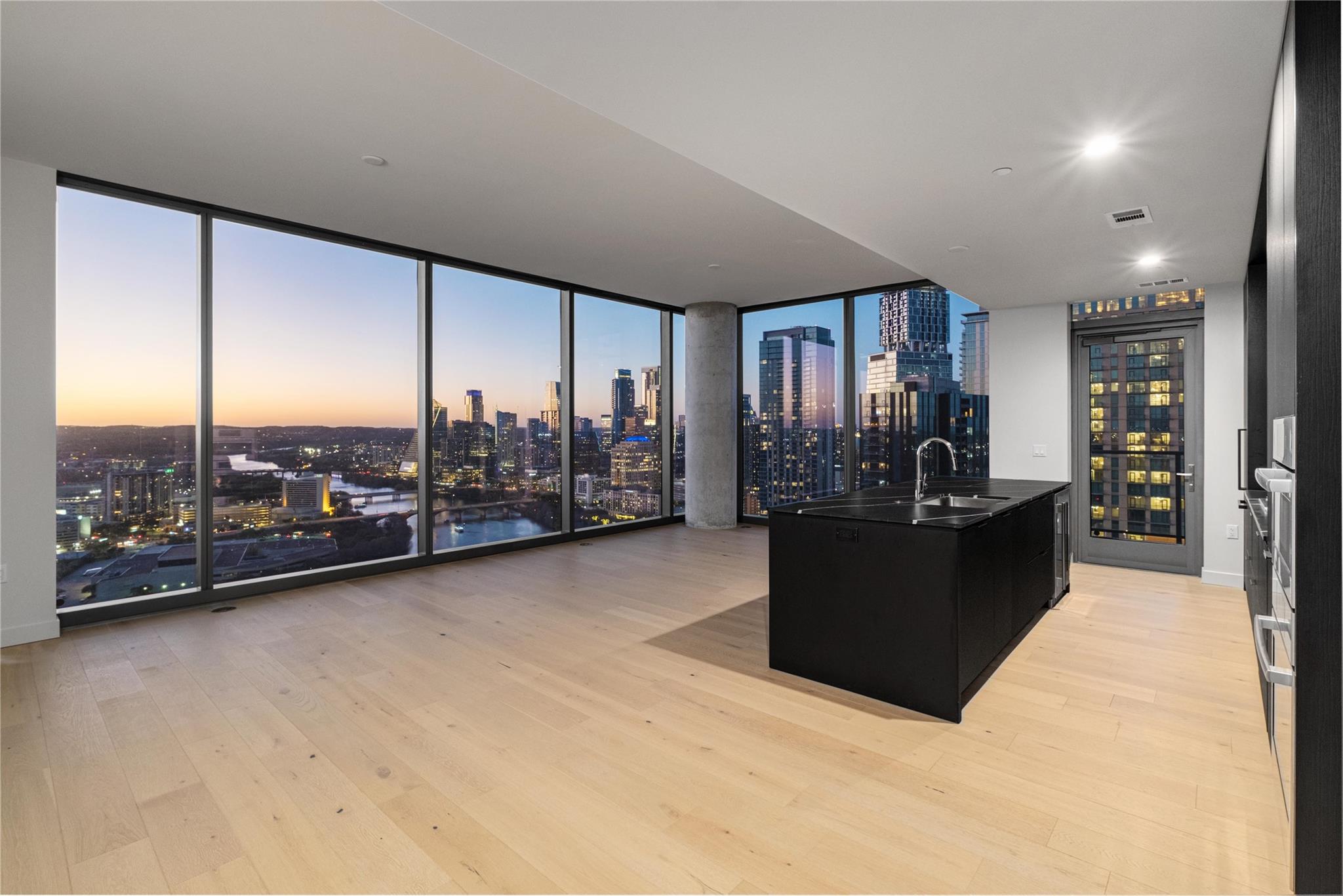 44 East Ave # 3203, Austin, TX 78701