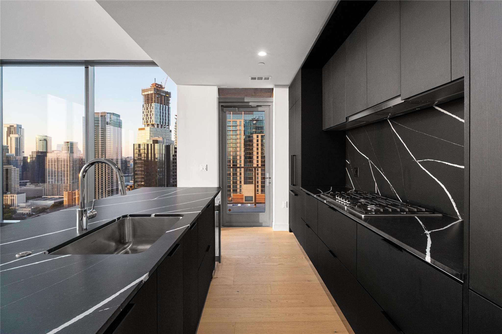 44 East Ave # 3203, Austin, TX 78701