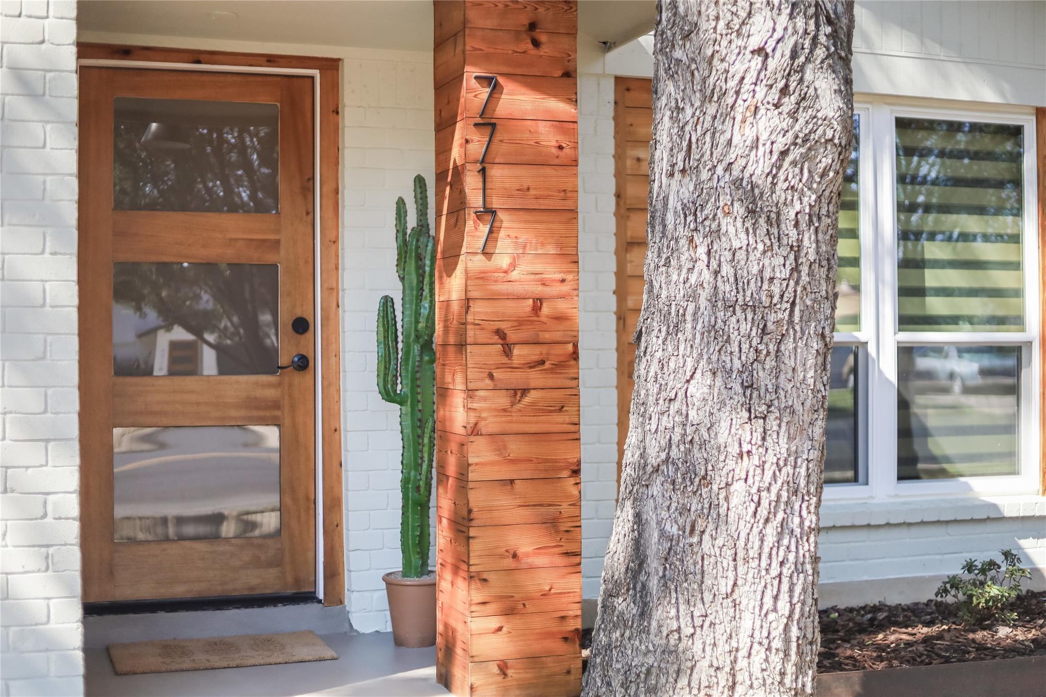 7717 Croftwood Dr, Austin, TX 78749