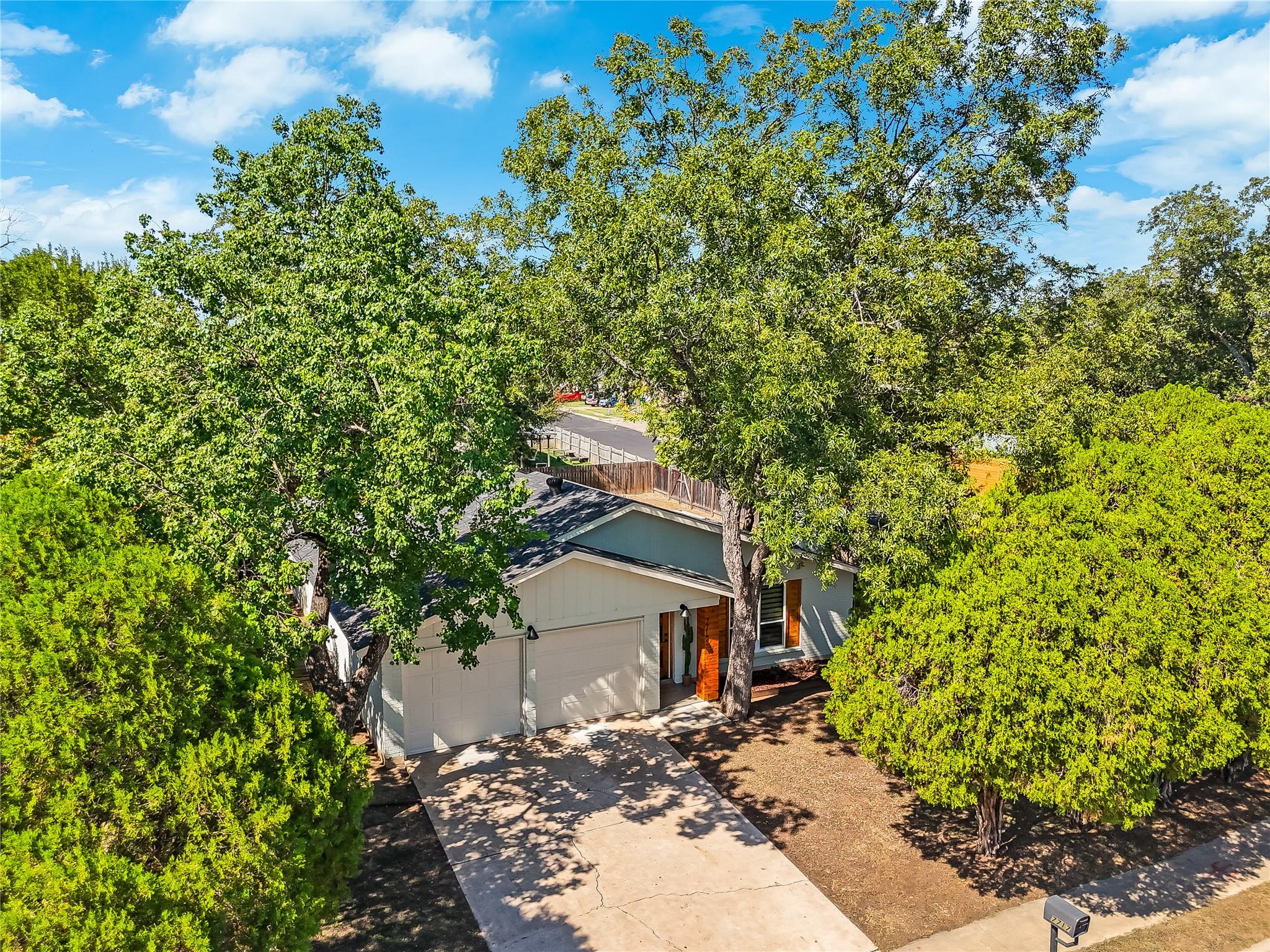 7717 Croftwood Dr, Austin, TX 78749