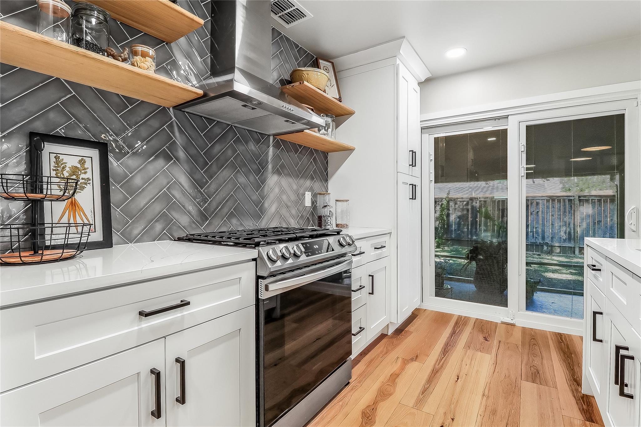 7717 Croftwood Dr, Austin, TX 78749