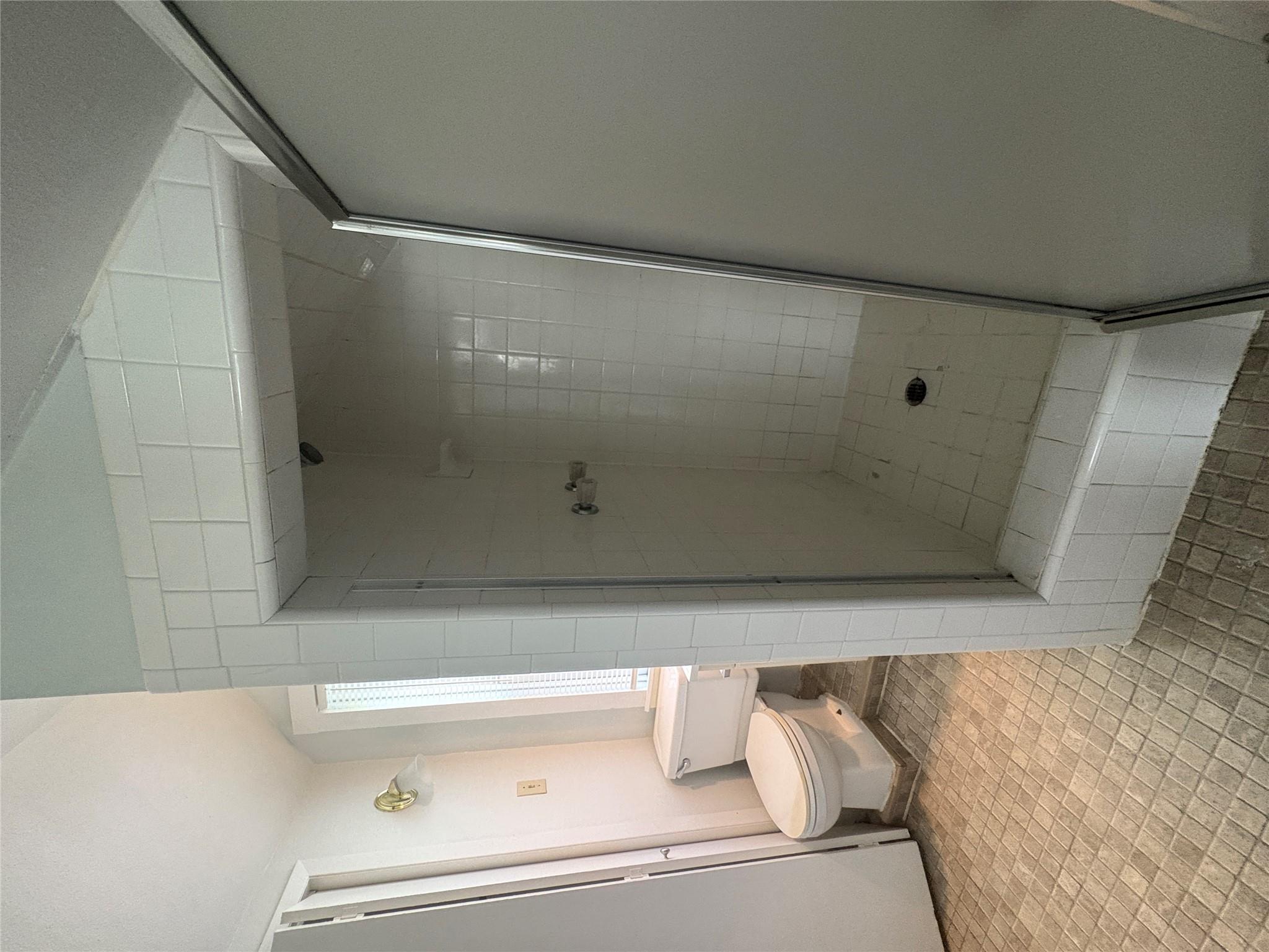 915 W 29th St, Austin, TX 78705