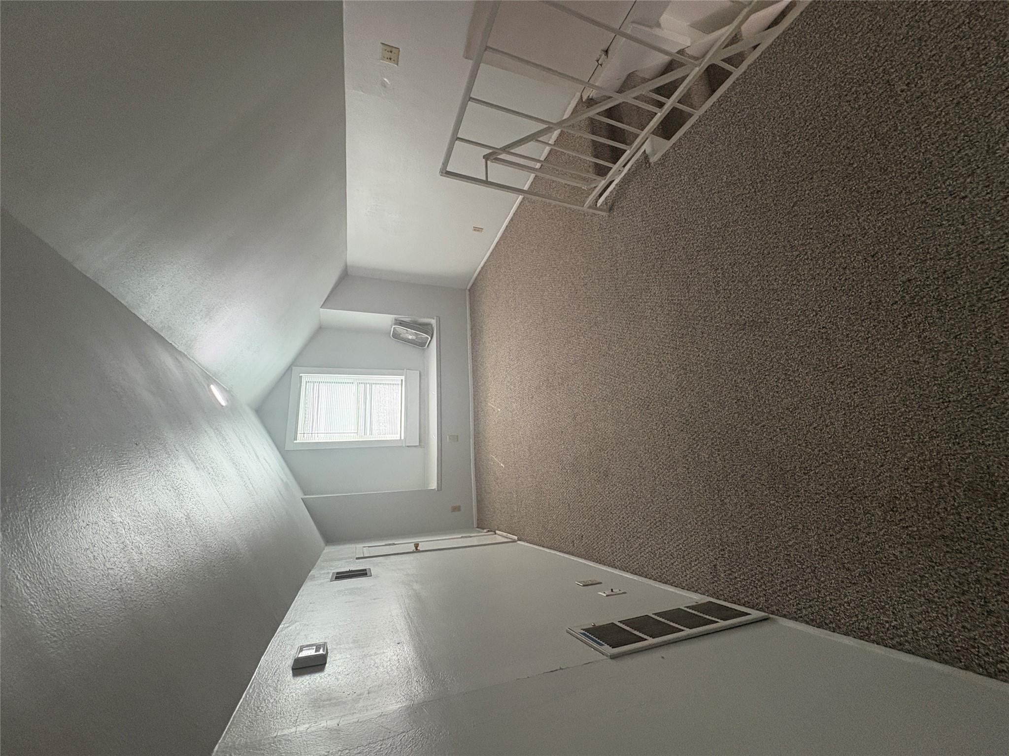 915 W 29th St, Austin, TX 78705