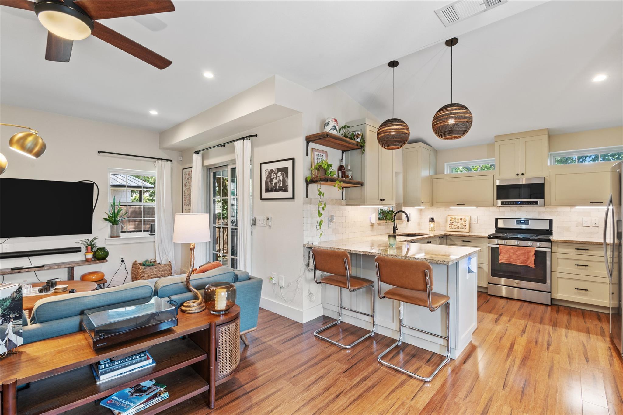 2205 Sl Davis Ave # 2, Austin, TX 78702