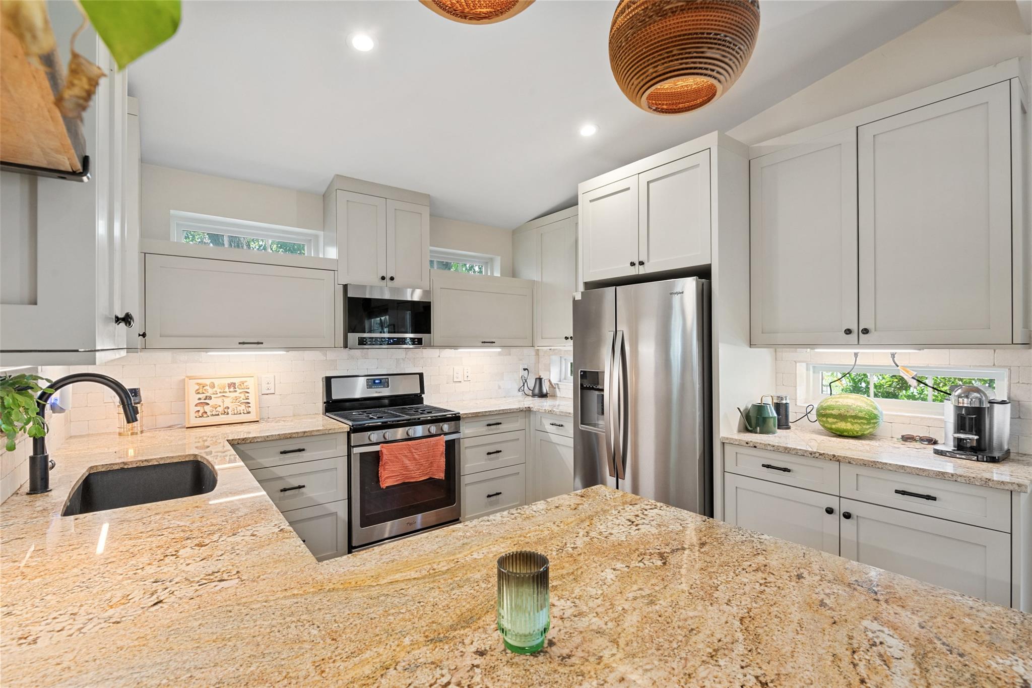 2205 Sl Davis Ave # 2, Austin, TX 78702