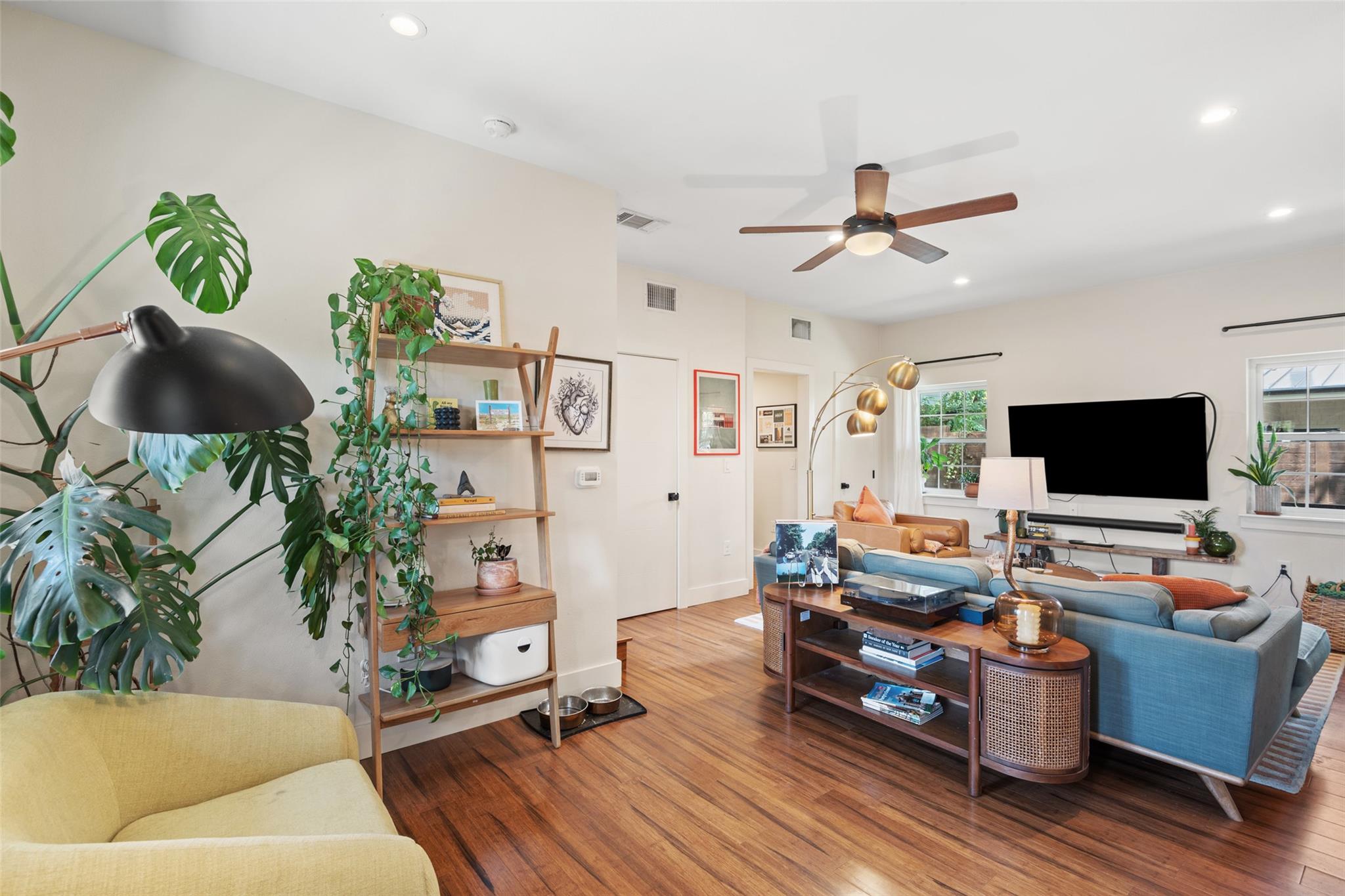 2205 Sl Davis Ave # 2, Austin, TX 78702