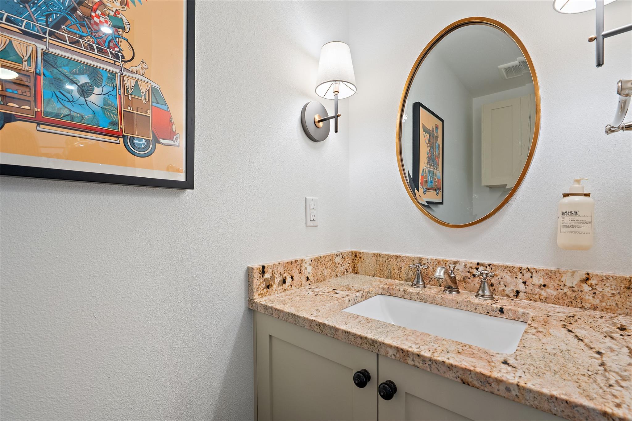 2205 Sl Davis Ave # 2, Austin, TX 78702