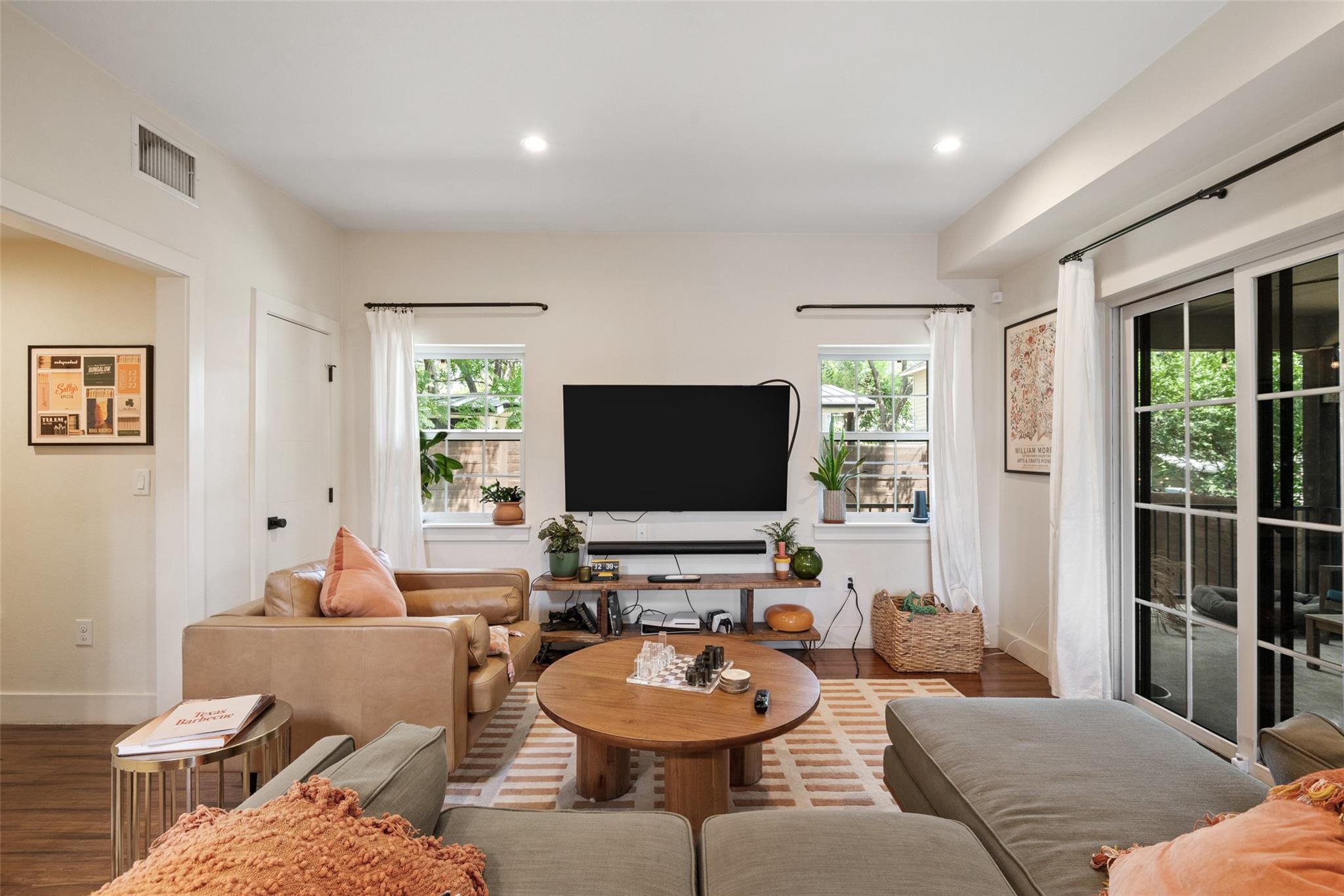 2205 Sl Davis Ave # 2, Austin, TX 78702