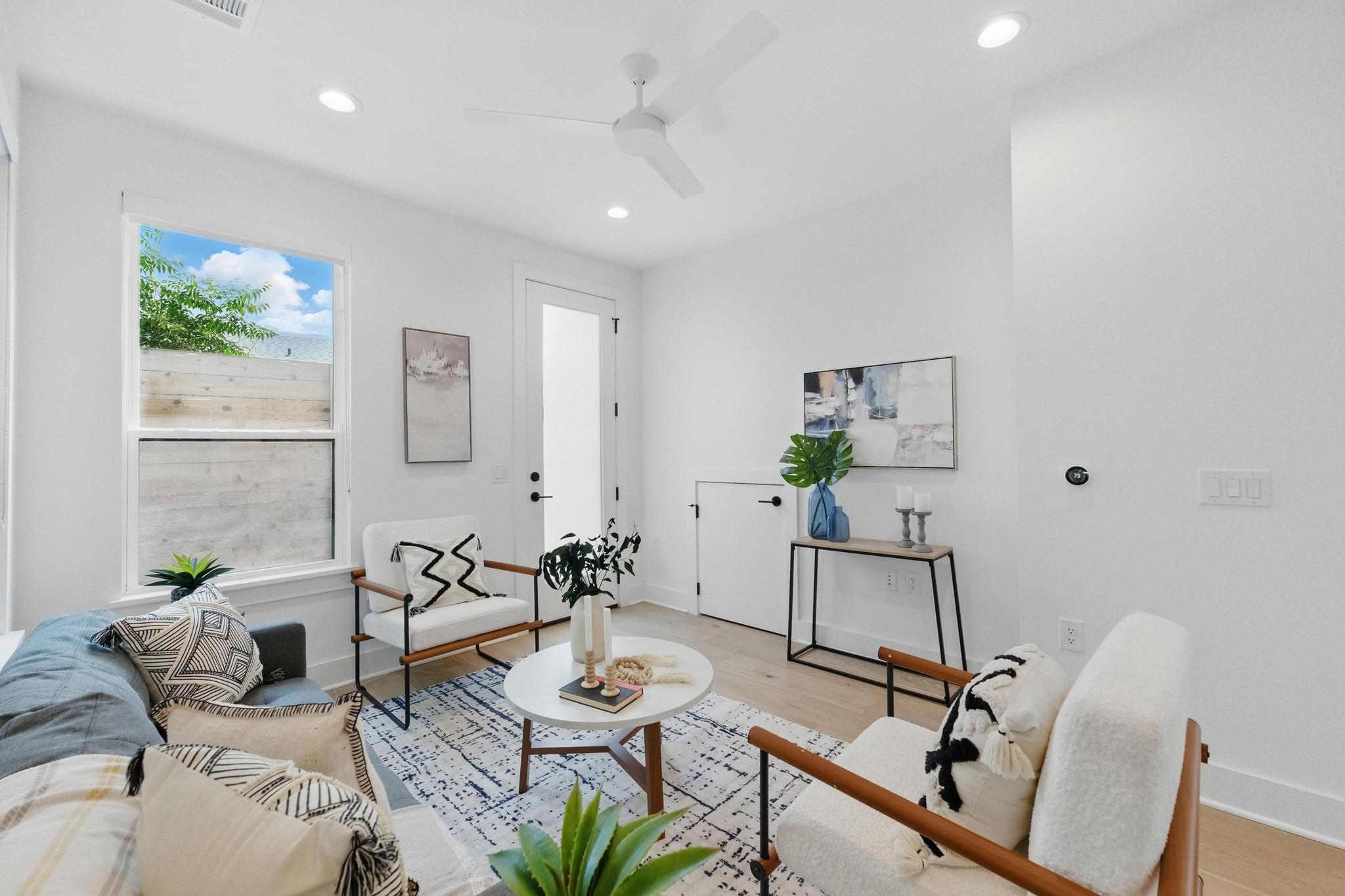 2105 SL Davis Ave. #2, Austin, TX 78702