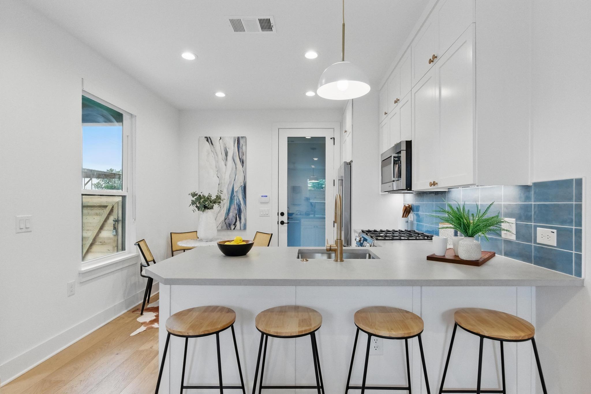 2105 SL Davis Ave. #2, Austin, TX 78702