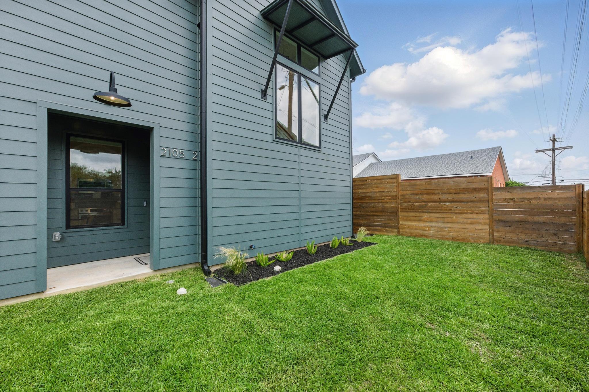 2105 SL Davis Ave. #2, Austin, TX 78702