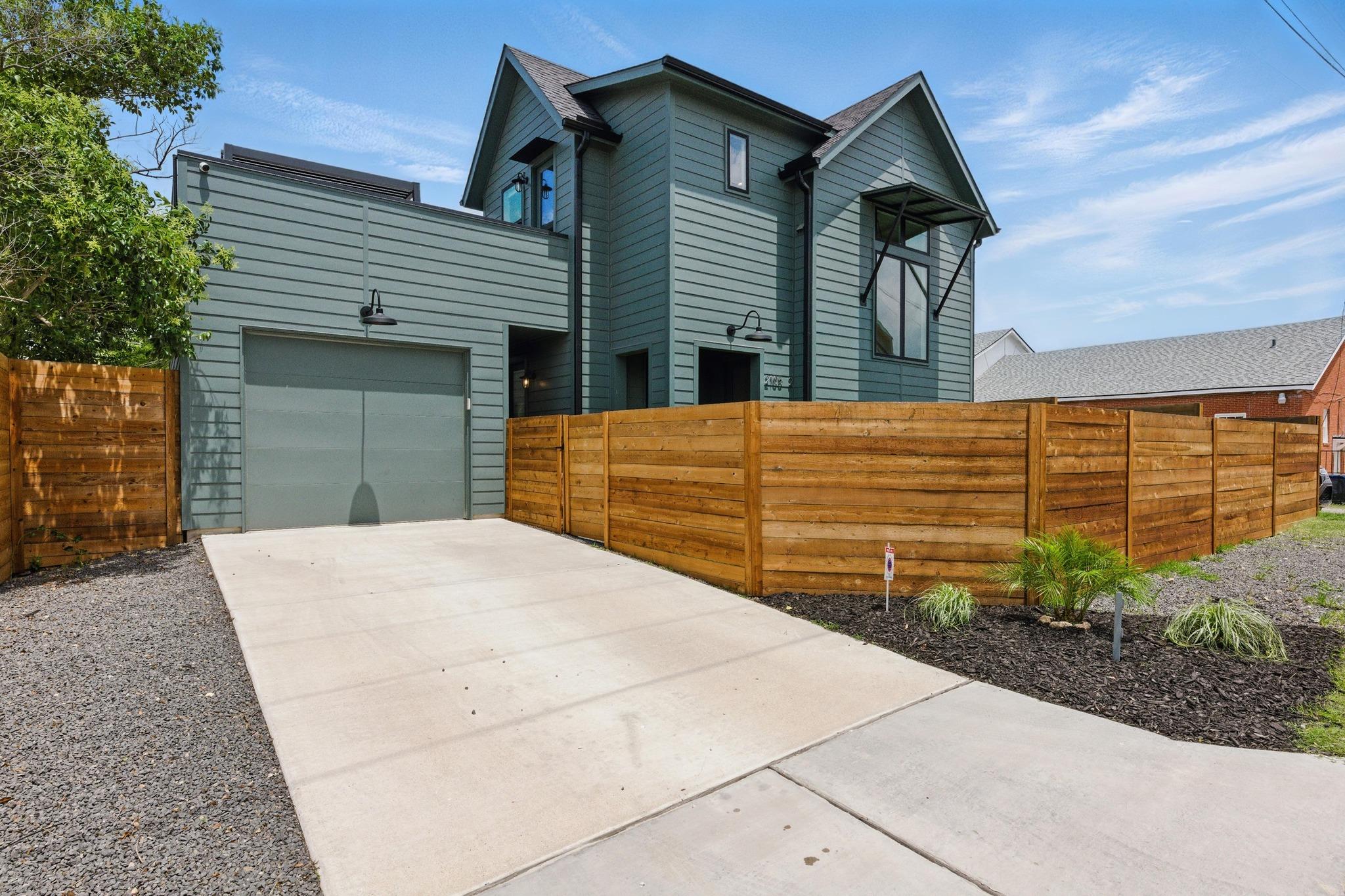 2105 SL Davis Ave. #2, Austin, TX 78702