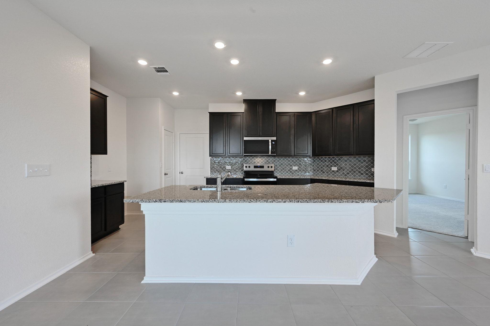 13329 Riversdale Rd, Del Valle, TX 78617