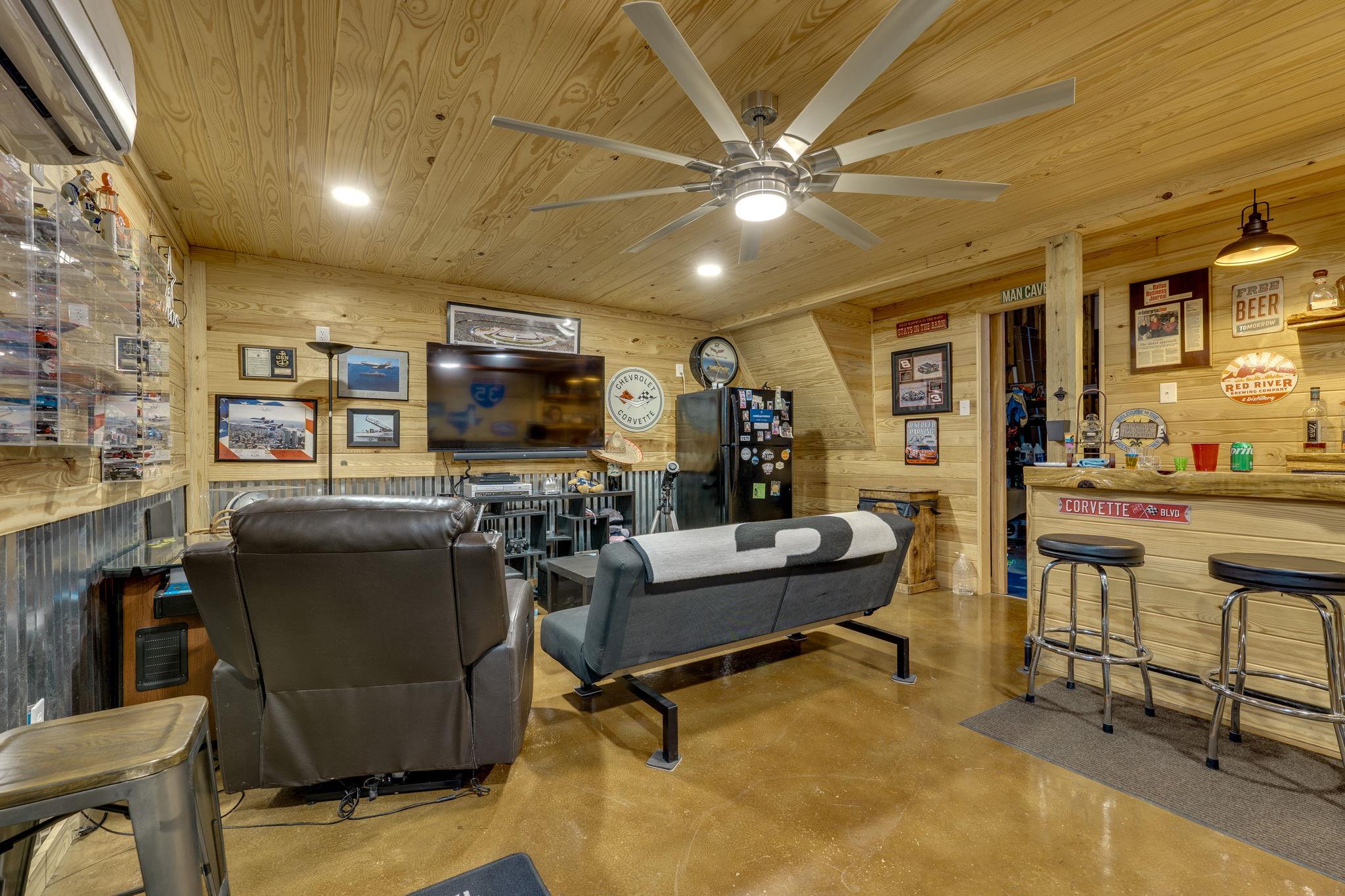 295 Toro Pass, Wimberley, TX 78676