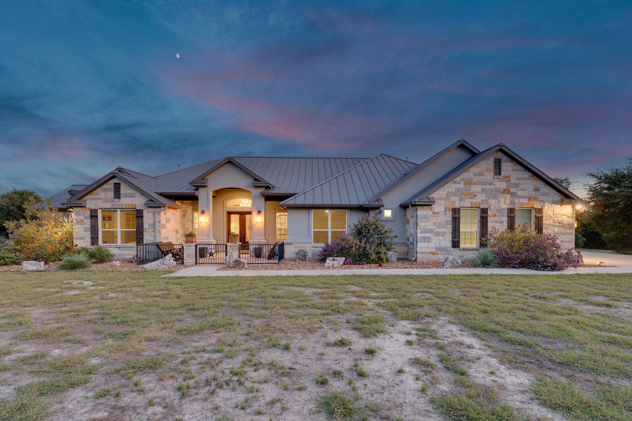 295 Toro Pass, Wimberley, TX 78676