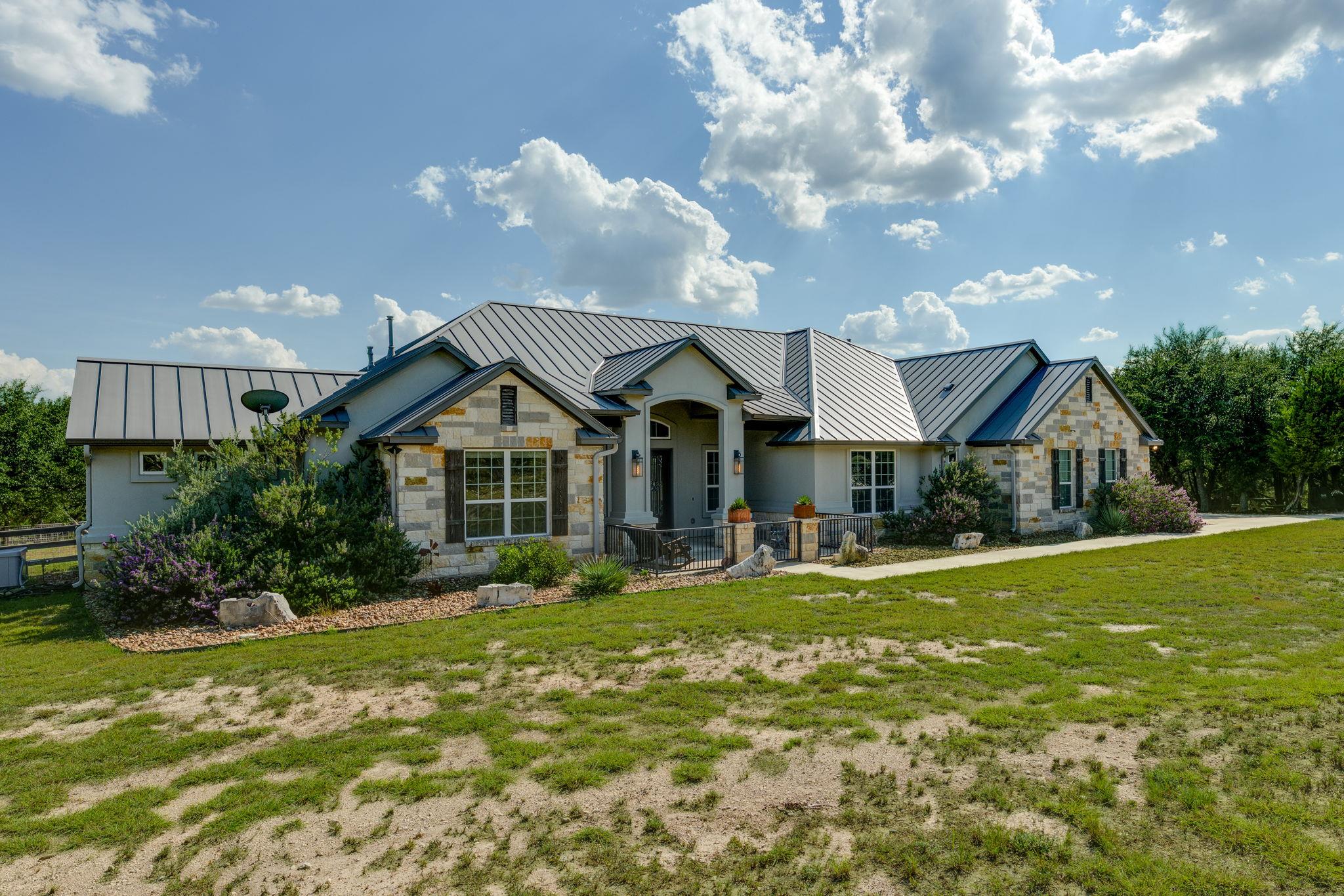 295 Toro Pass, Wimberley, TX 78676