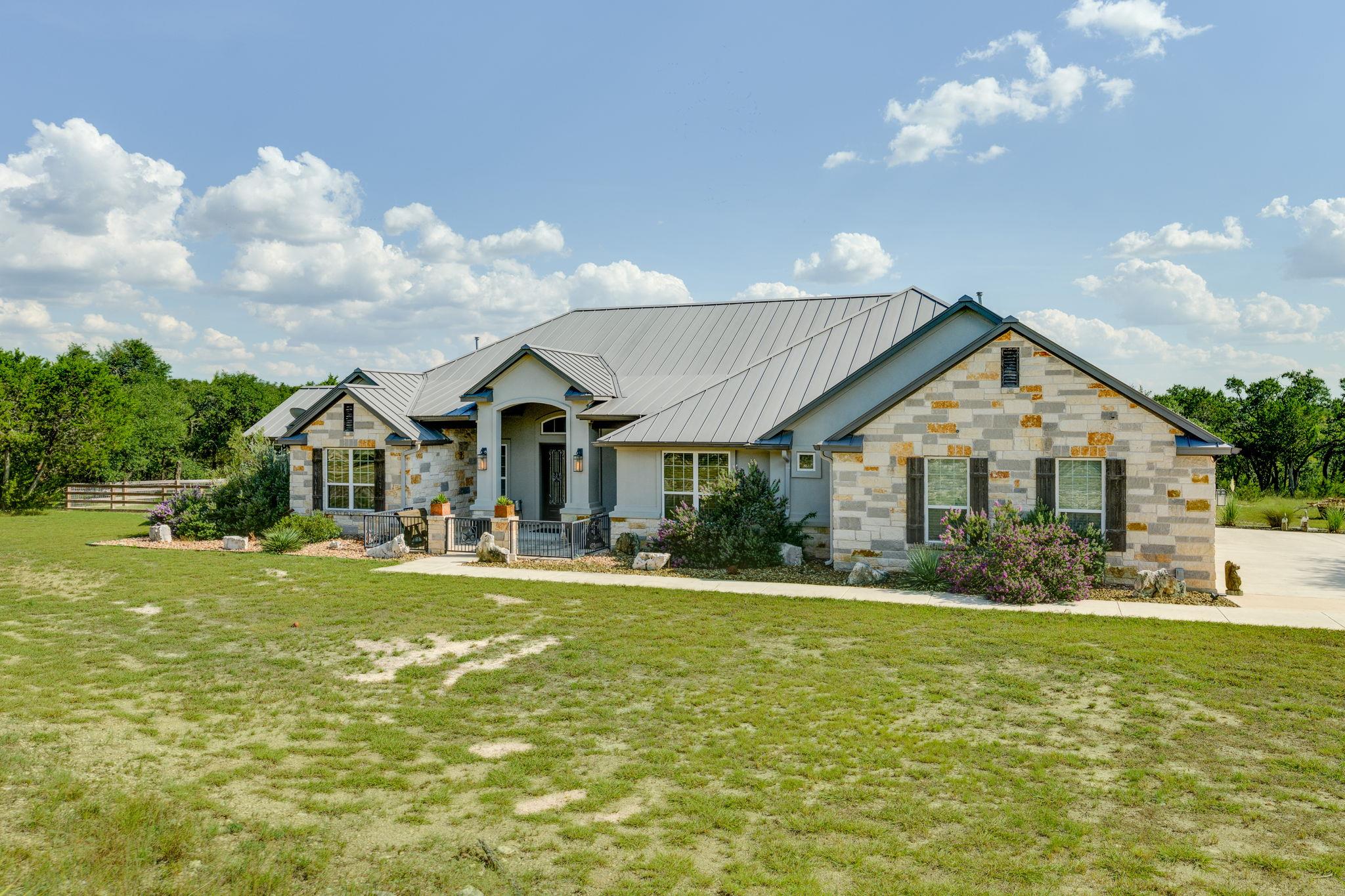 295 Toro Pass, Wimberley, TX 78676