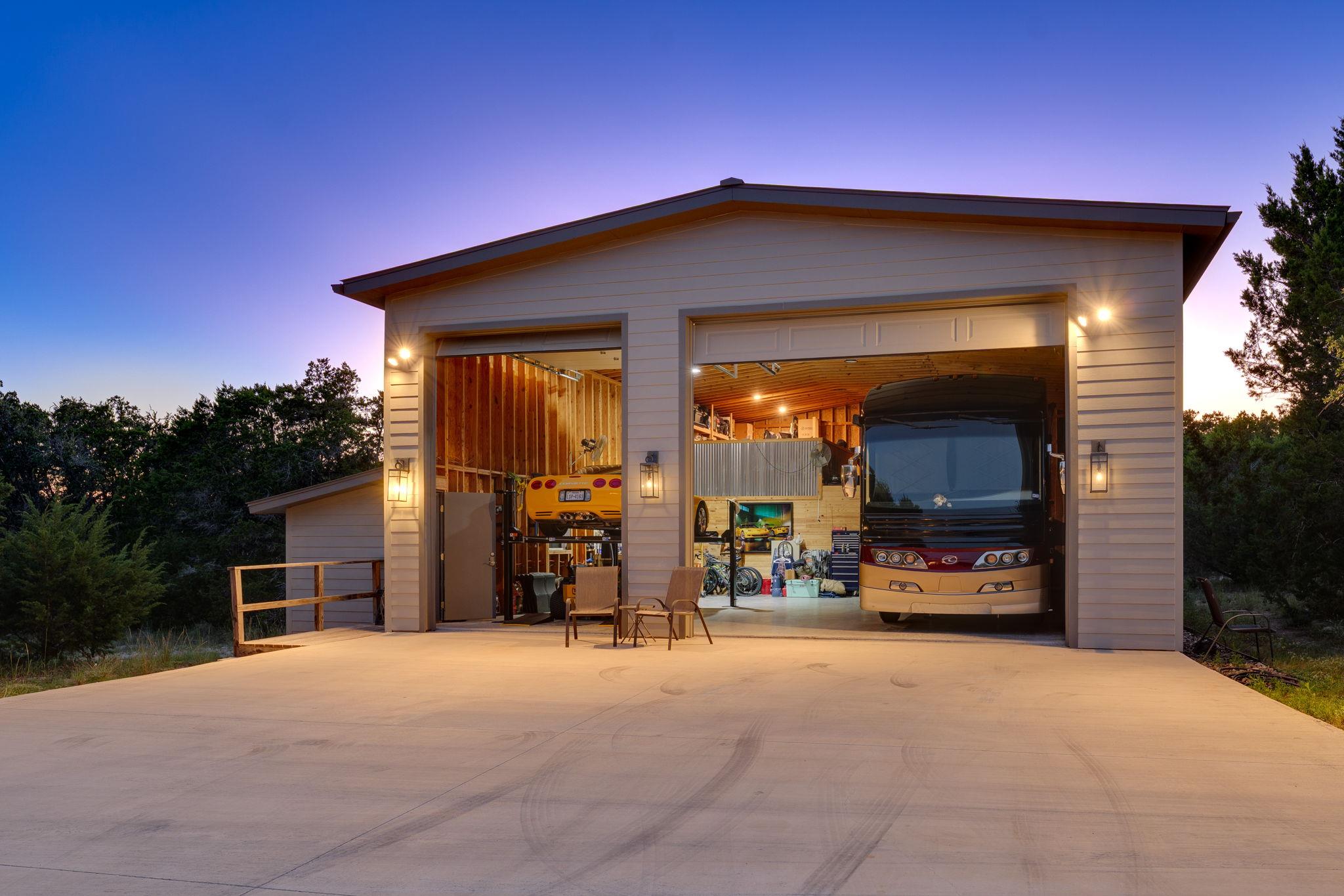 295 Toro Pass, Wimberley, TX 78676