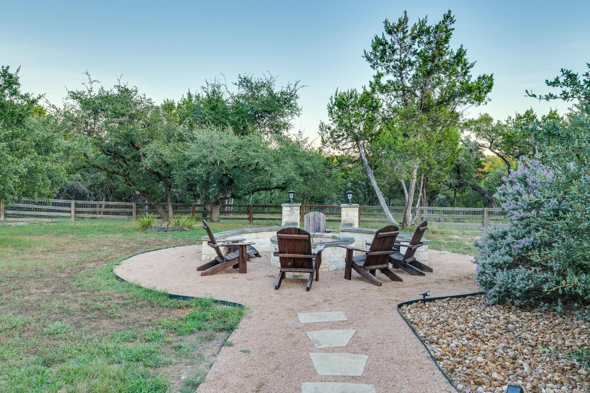 295 Toro Pass, Wimberley, TX 78676