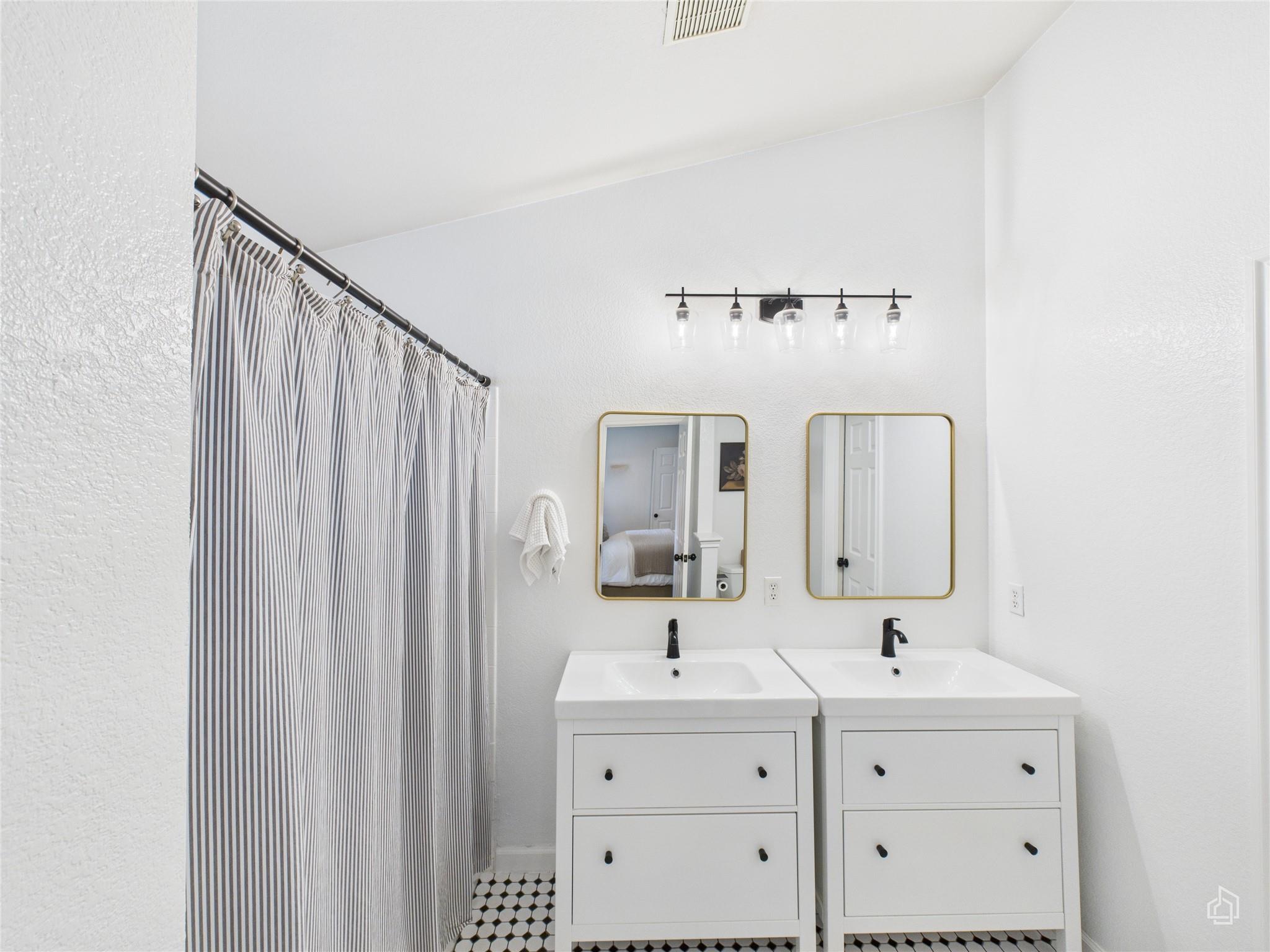 4309 Companeros Way, Austin, TX 78749