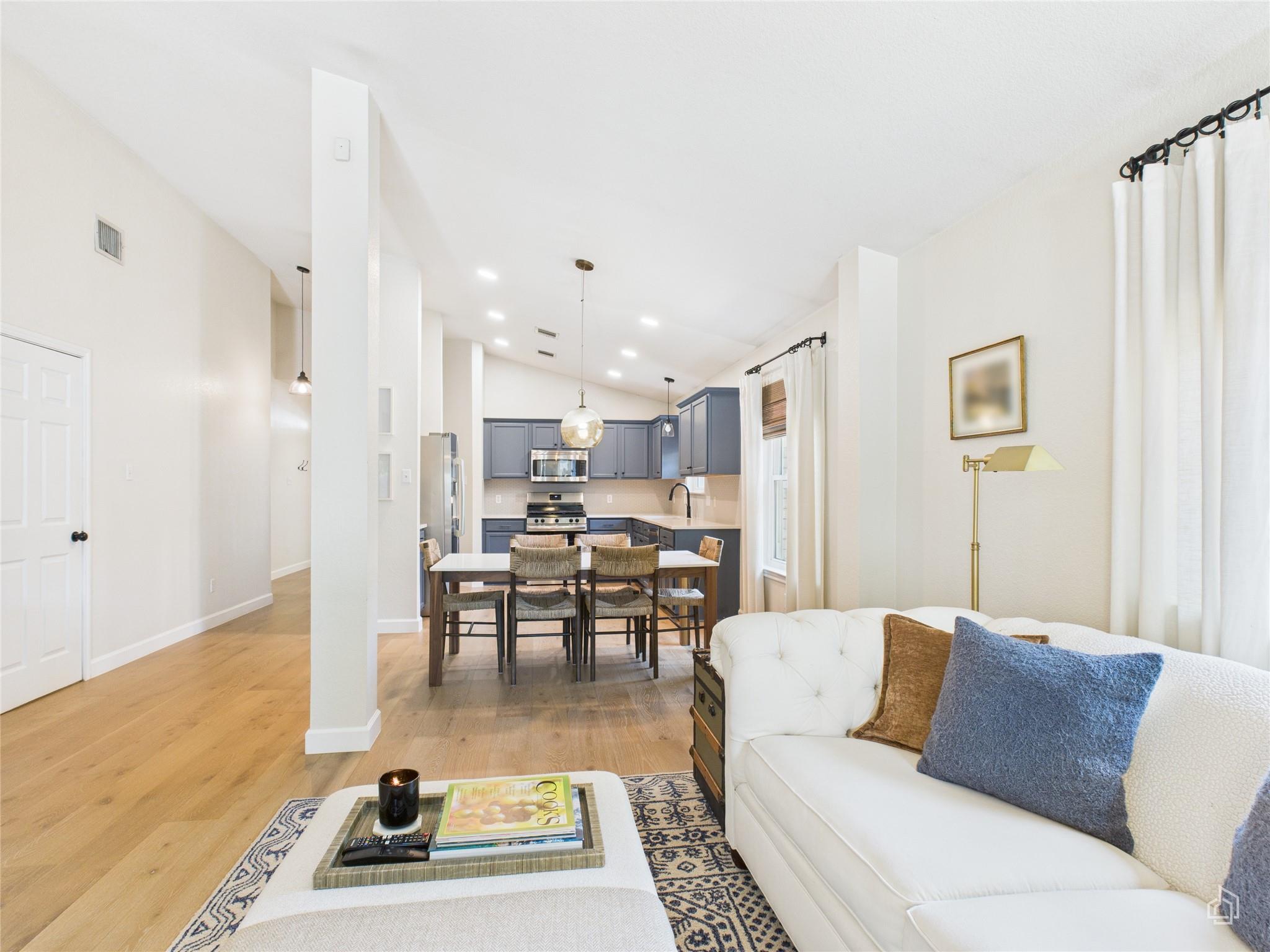 4309 Companeros Way, Austin, TX 78749