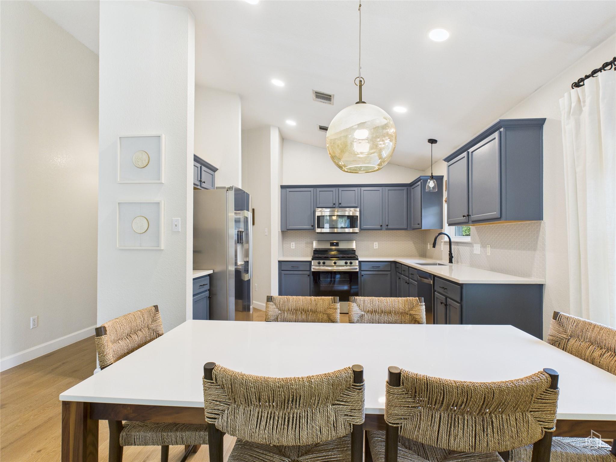 4309 Companeros Way, Austin, TX 78749