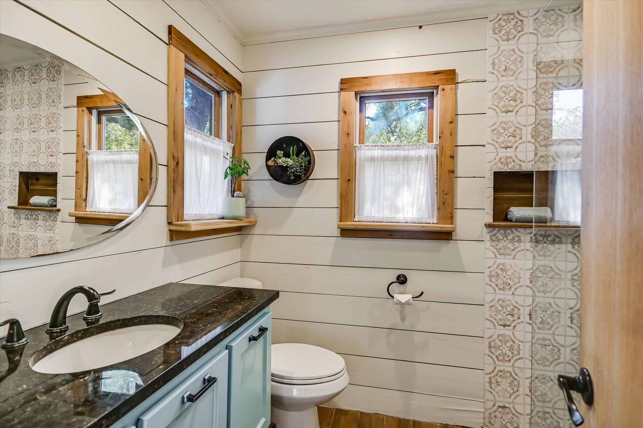 5412 Aurora Dr, Austin, TX 78756