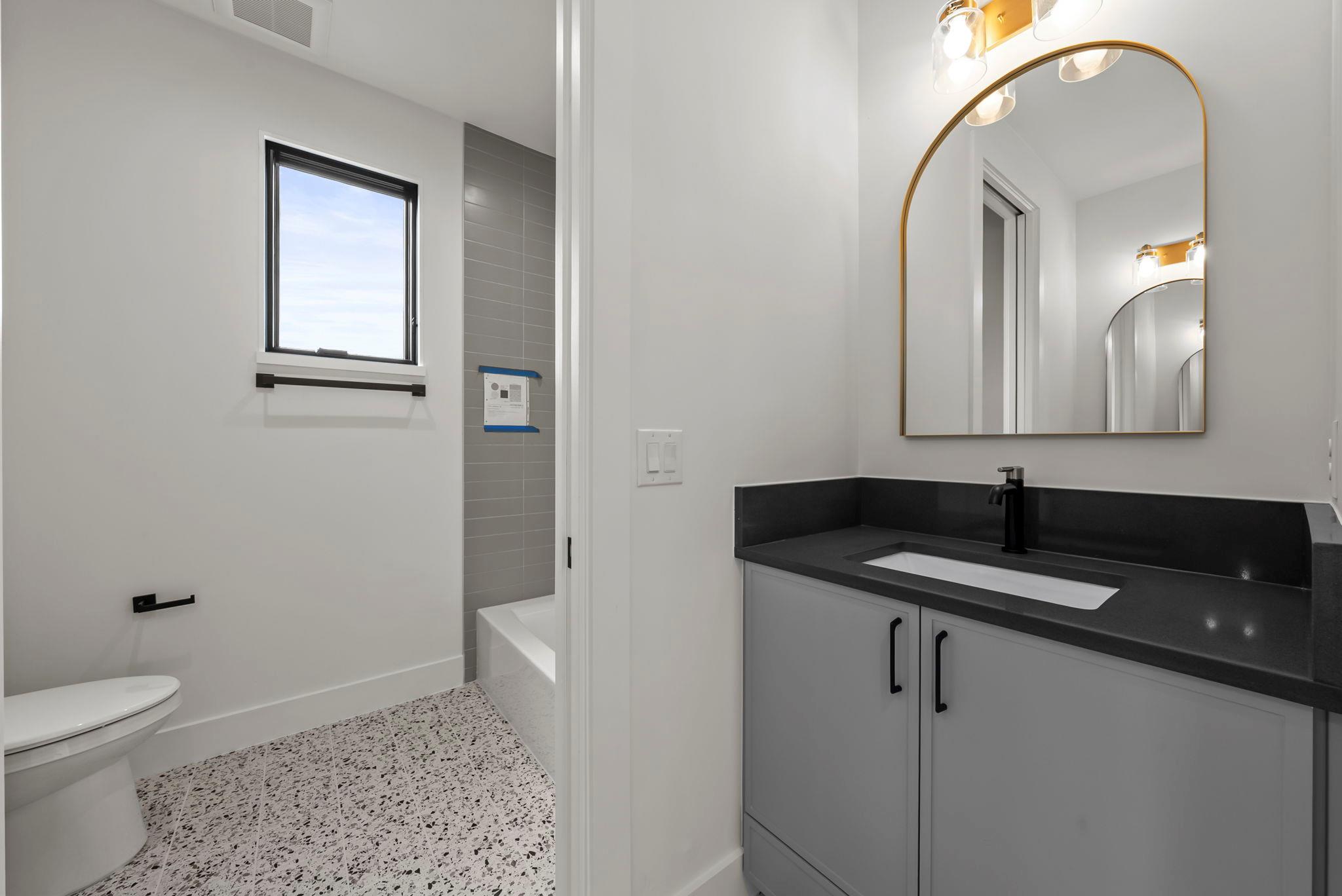 1419 Likeness Rd, Spicewood, TX 78669