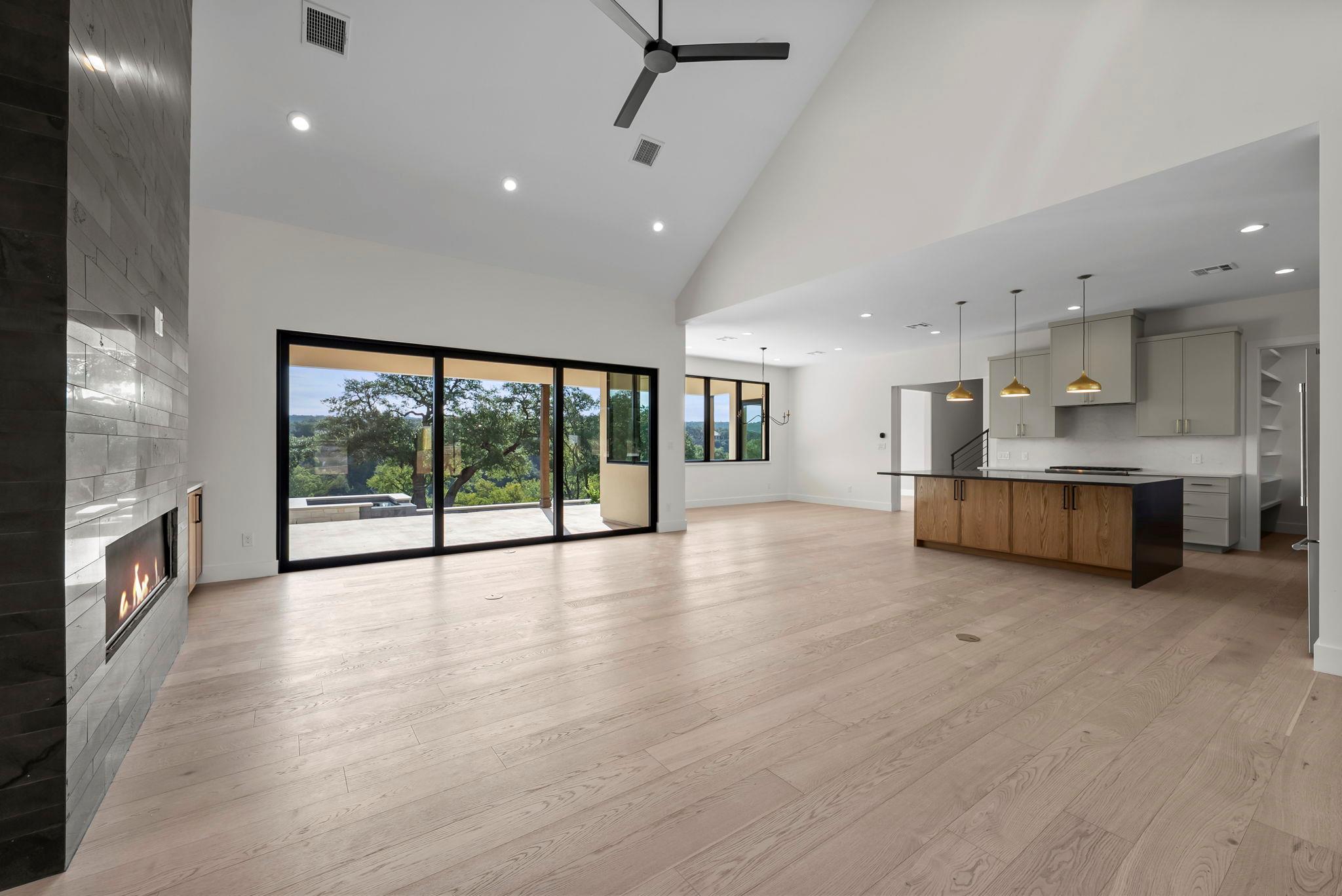 1419 Likeness Rd, Spicewood, TX 78669