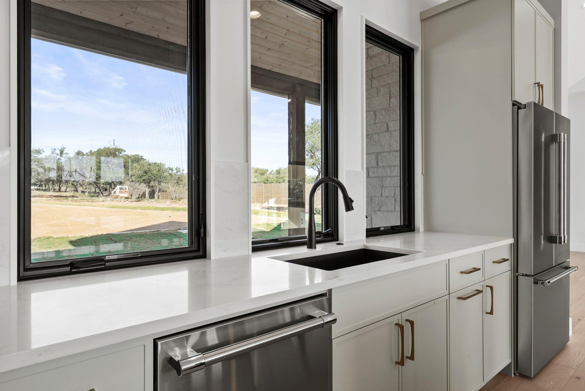 1419 Likeness Rd, Spicewood, TX 78669