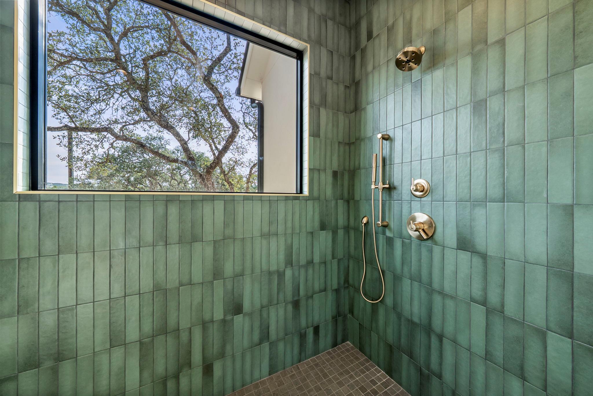 1419 Likeness Rd, Spicewood, TX 78669