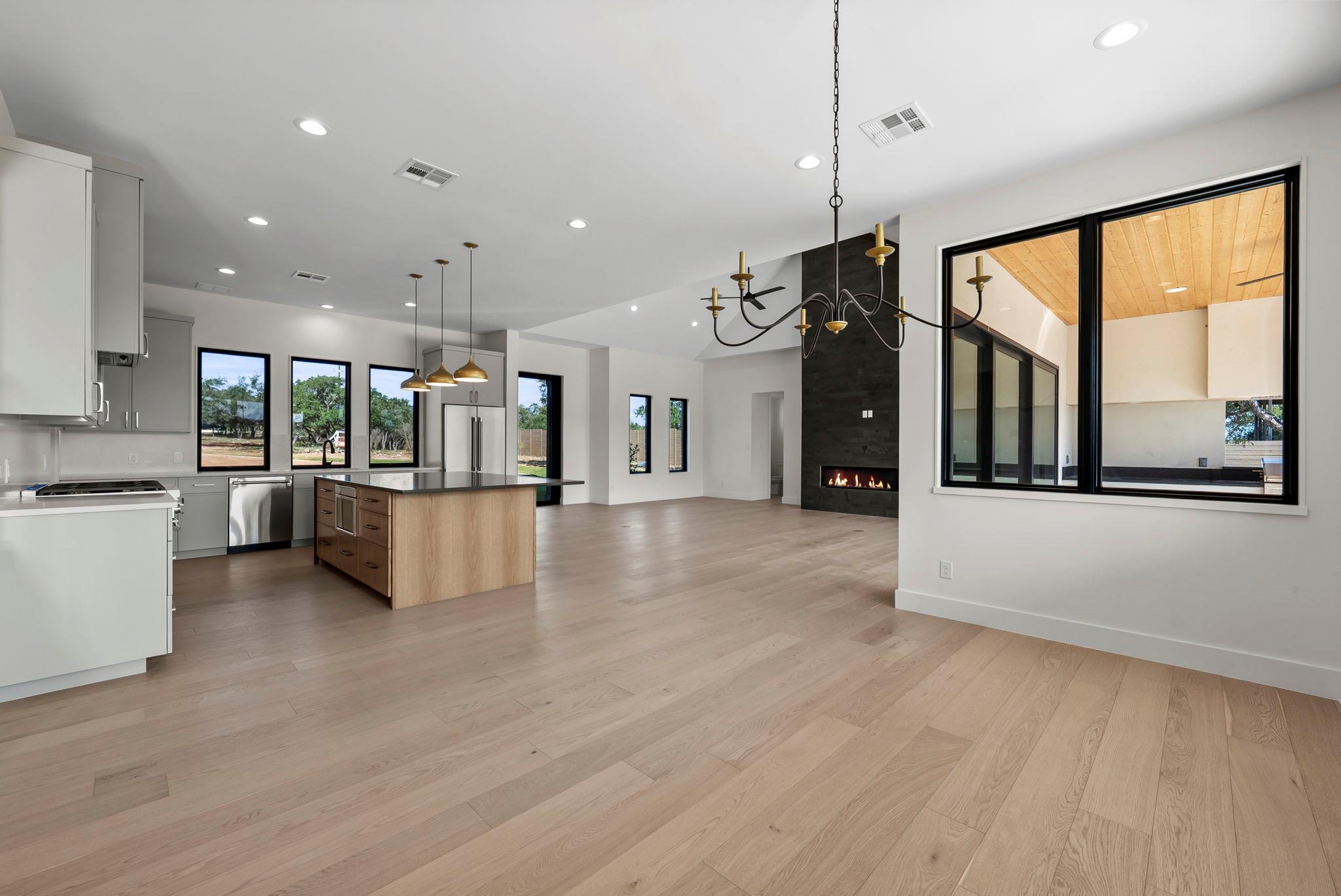 1419 Likeness Rd, Spicewood, TX 78669