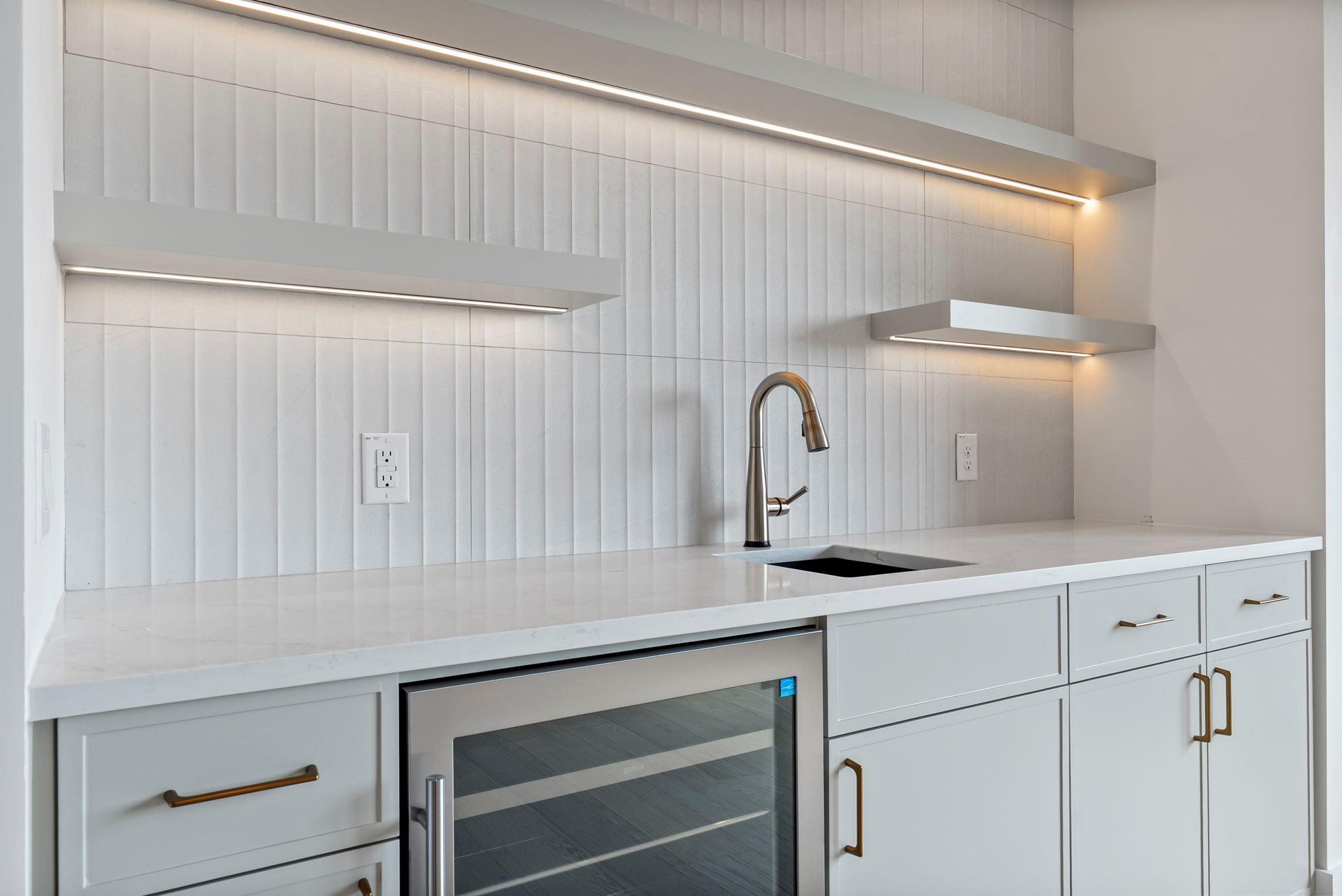 1419 Likeness Rd, Spicewood, TX 78669