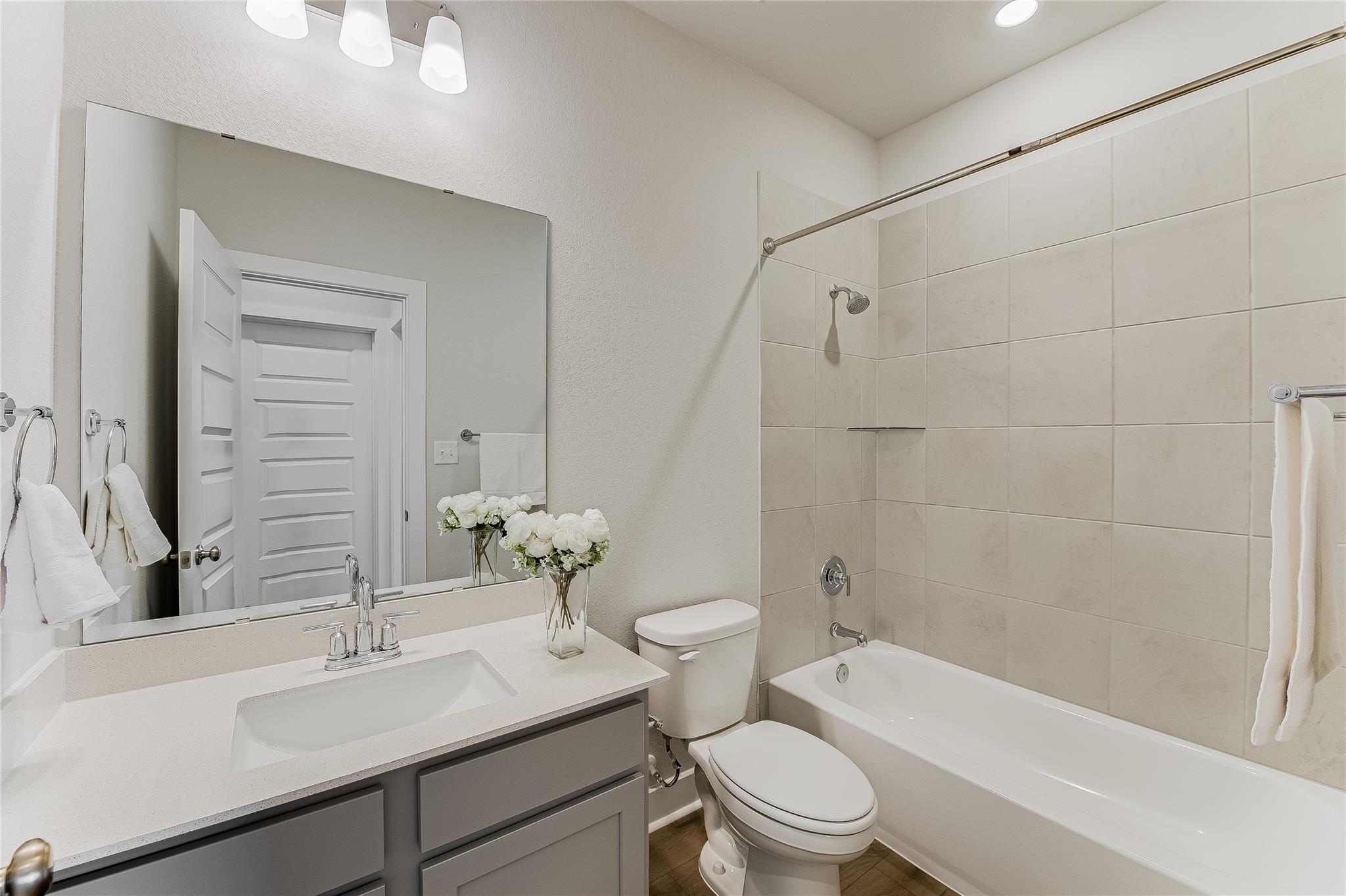 529 Emory Crossing Blvd, Hutto, TX 78634