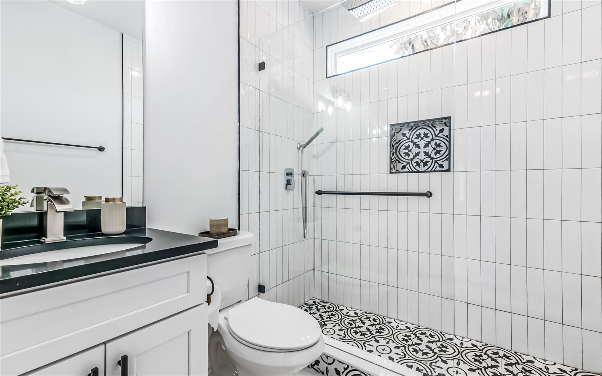 1130 Spur St # A, Austin, TX 78721