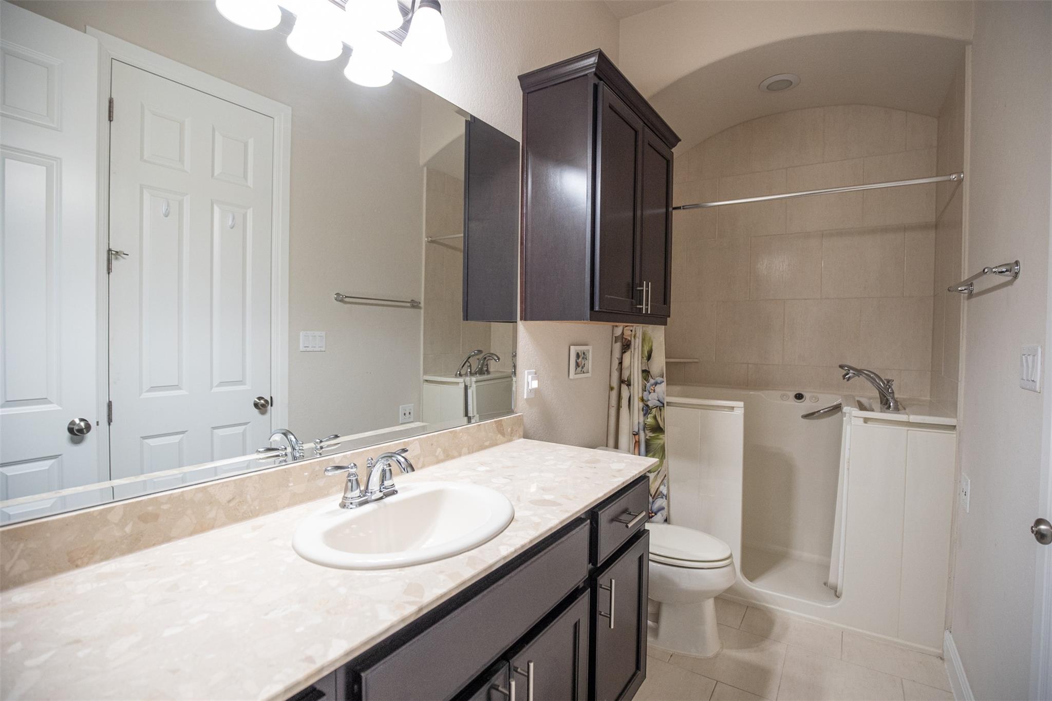 108 Gemstone, Horseshoe Bay, TX 78657