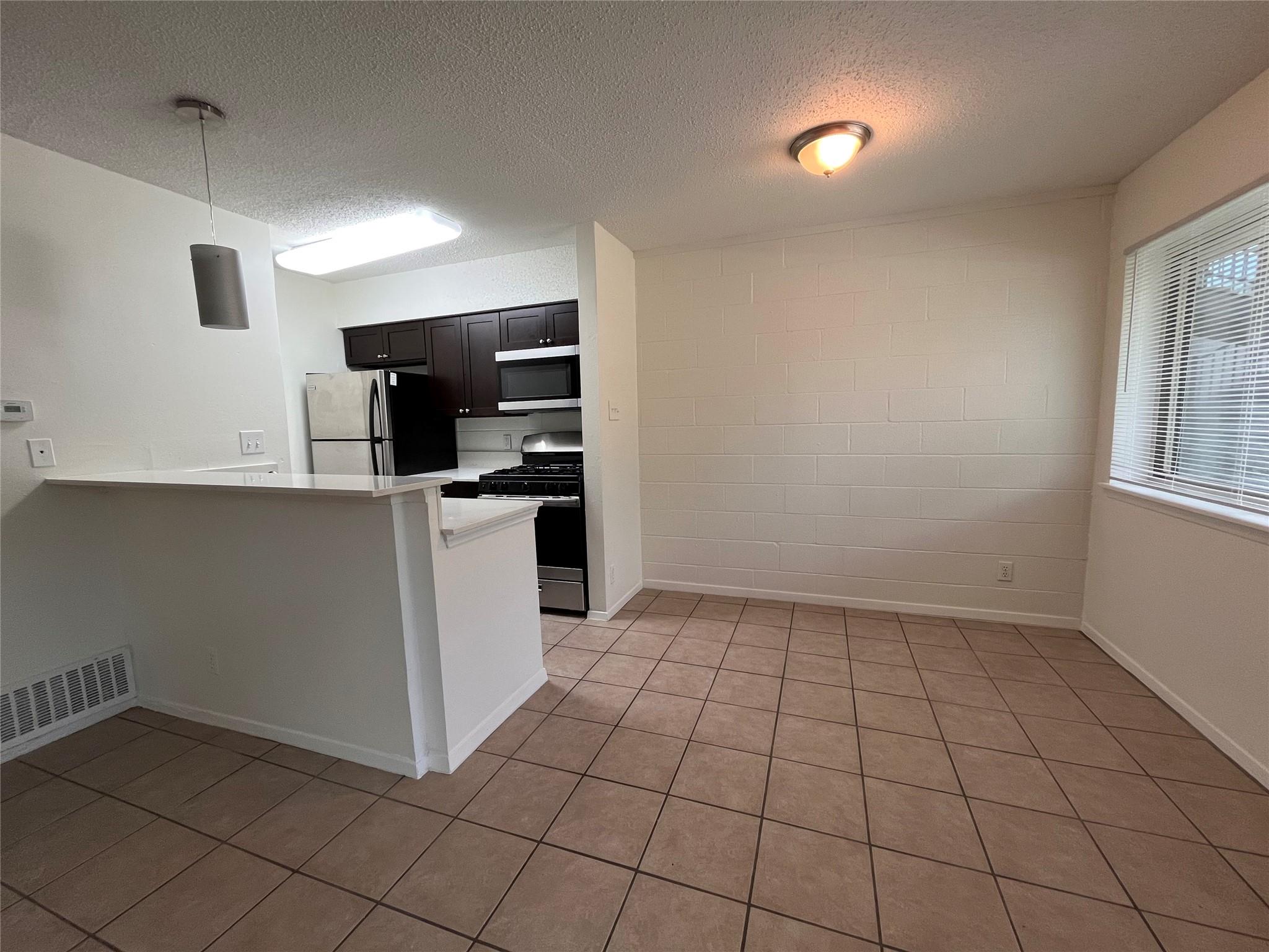 1202 Newning Ave # 105, Austin, TX 78704