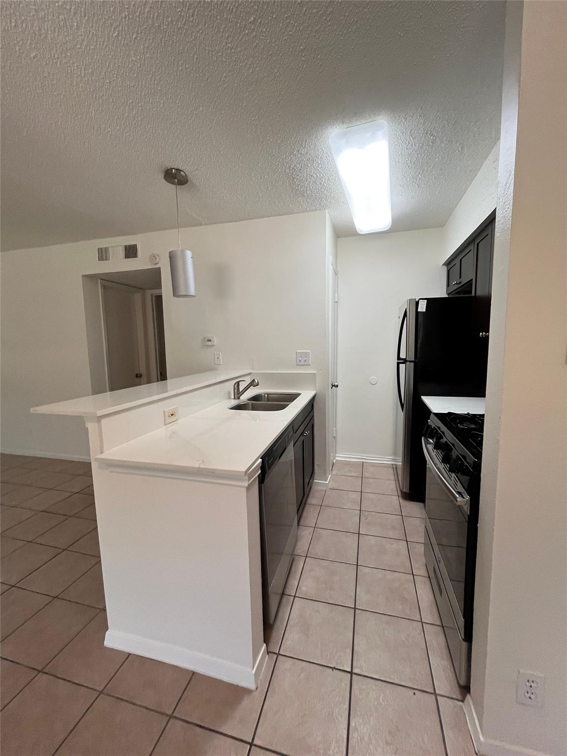 1202 Newning Ave # 105, Austin, TX 78704