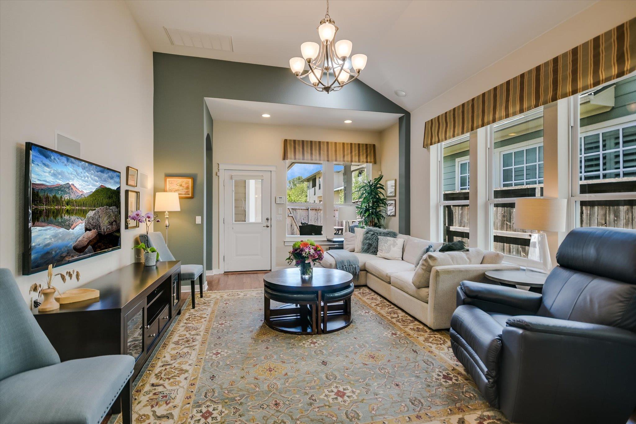 2029 Mc Bee St, Austin, TX 78723