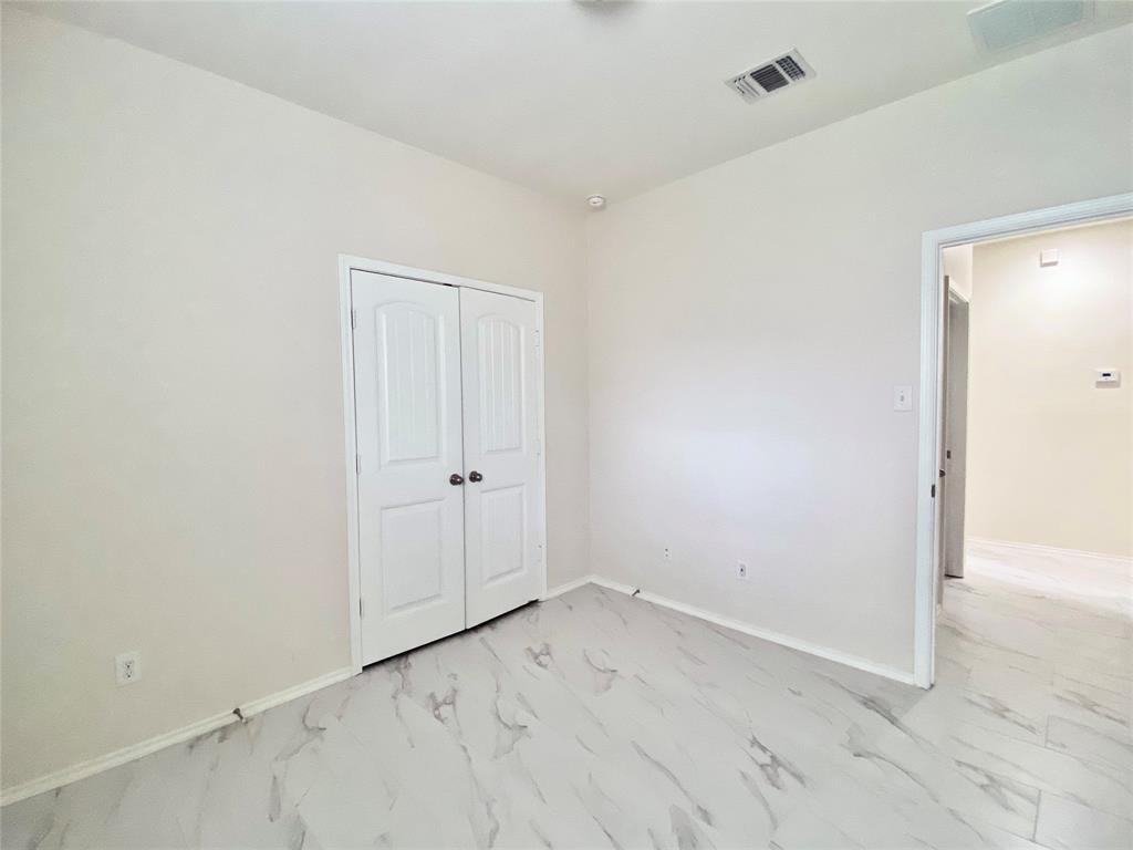 1100 Hyde Park Dr, Round Rock, TX 78665